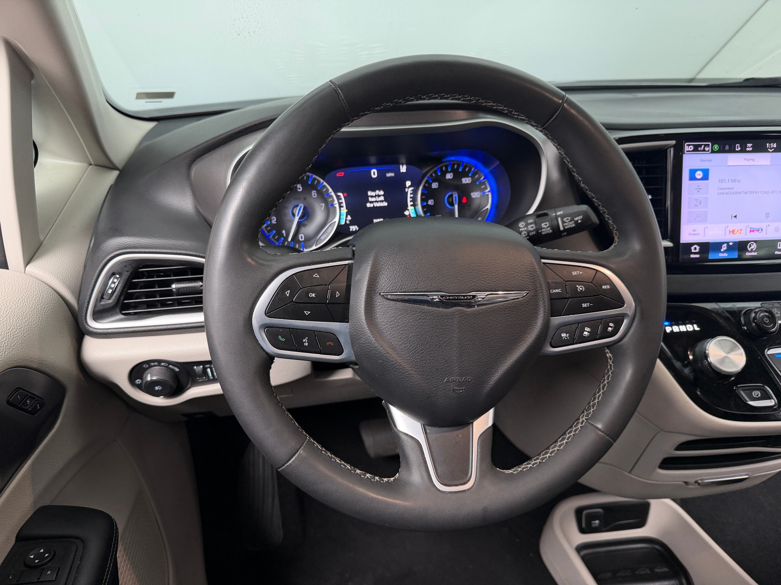 Thumbnail: 2024 Chrysler Pacifica - 4