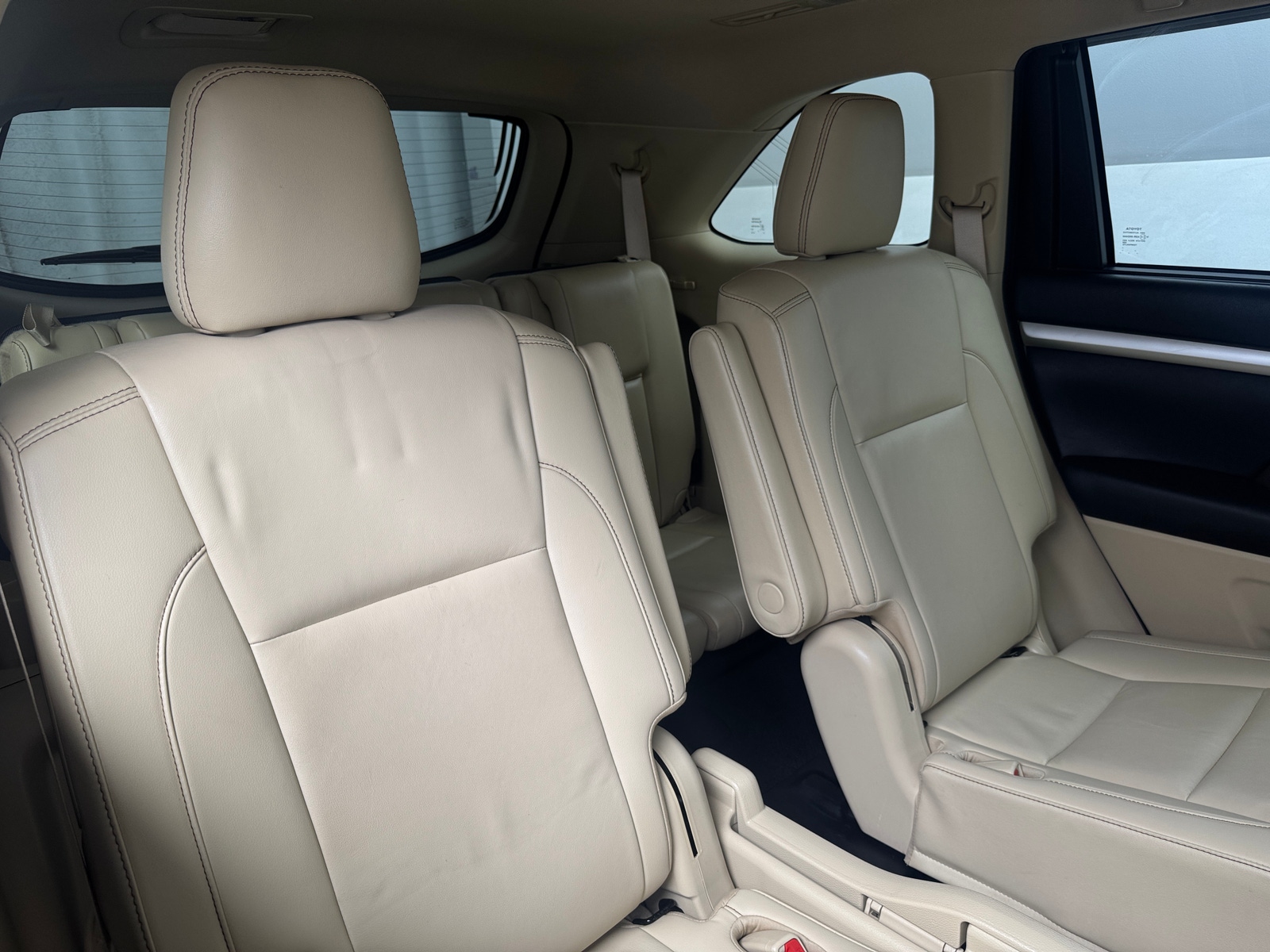 Thumbnail: 2019 Toyota Highlander - 5