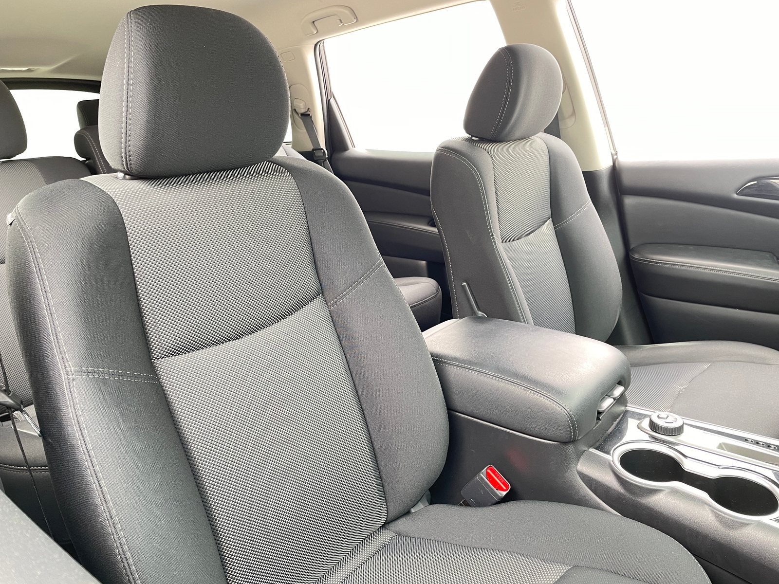 Thumbnail: 2019 Nissan Pathfinder - 2