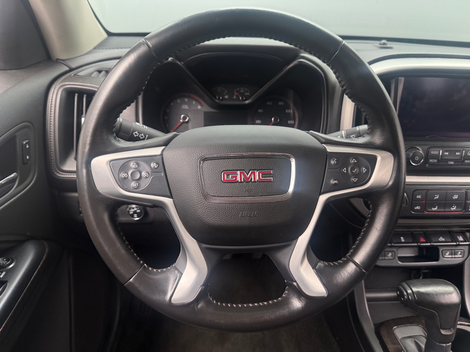 Thumbnail: 2015 GMC Canyon - 4