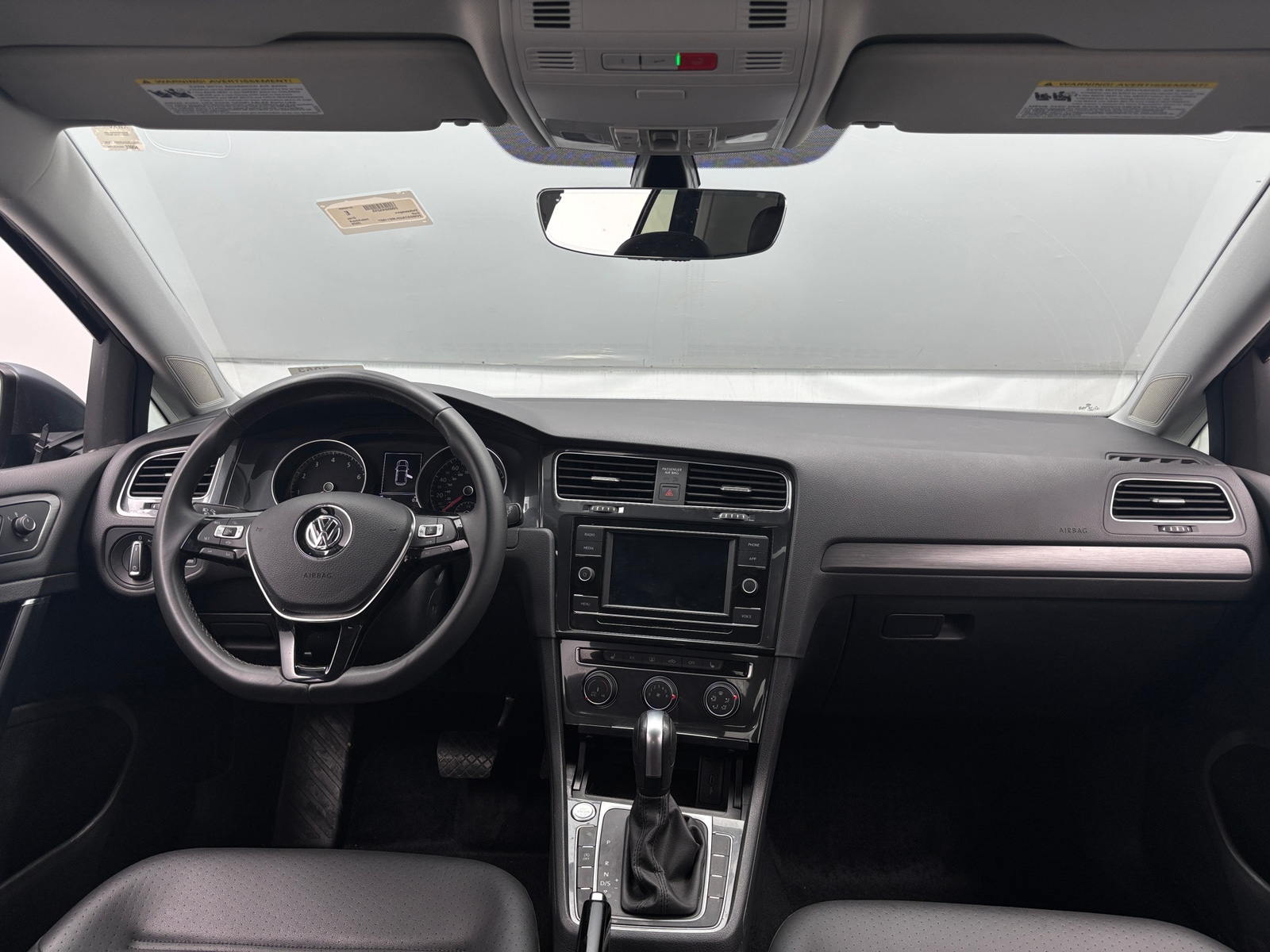Thumbnail: 2020 Volkswagen Golf - 2