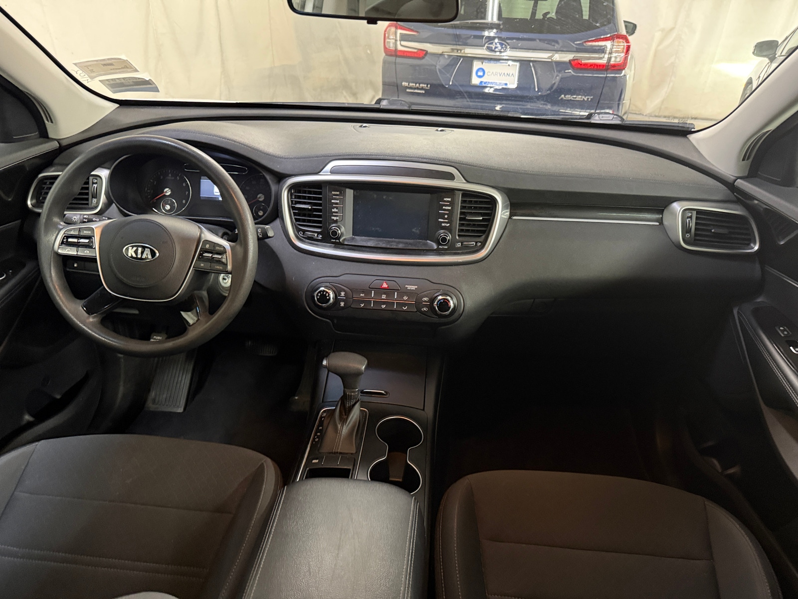 Thumbnail: 2019 Kia Sorento - 3