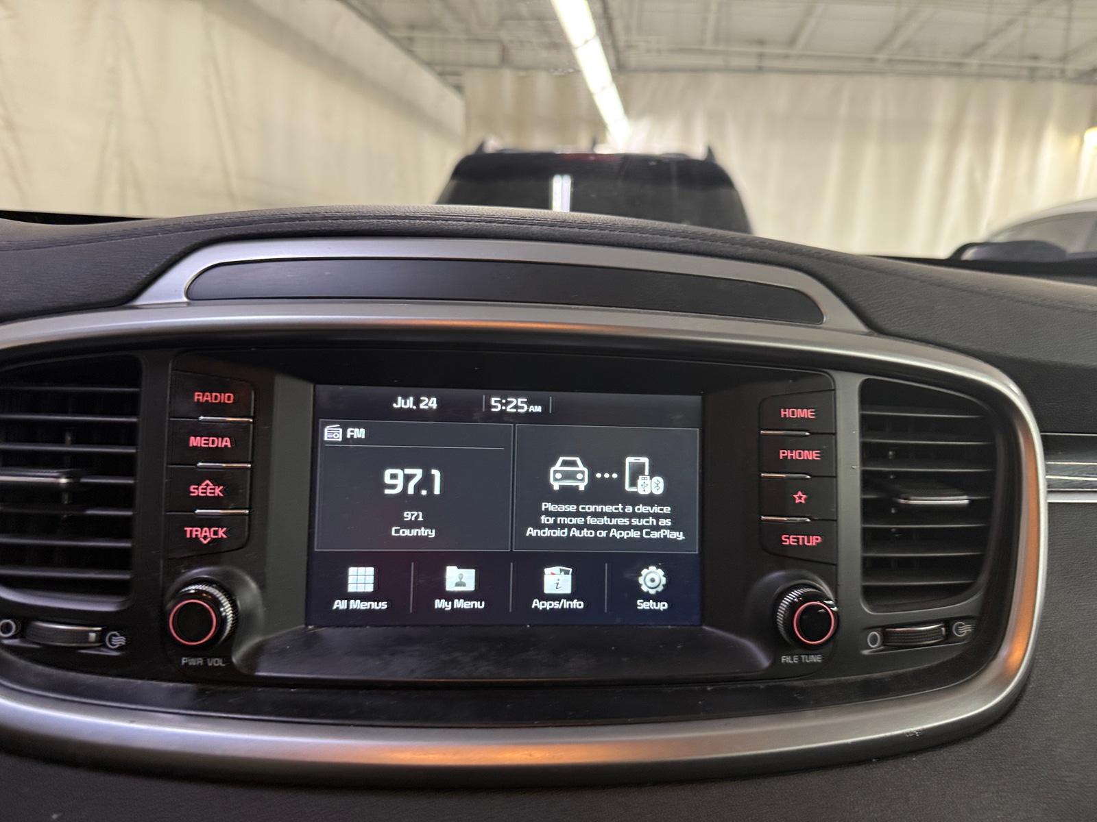 Thumbnail: 2019 Kia Sorento - 4