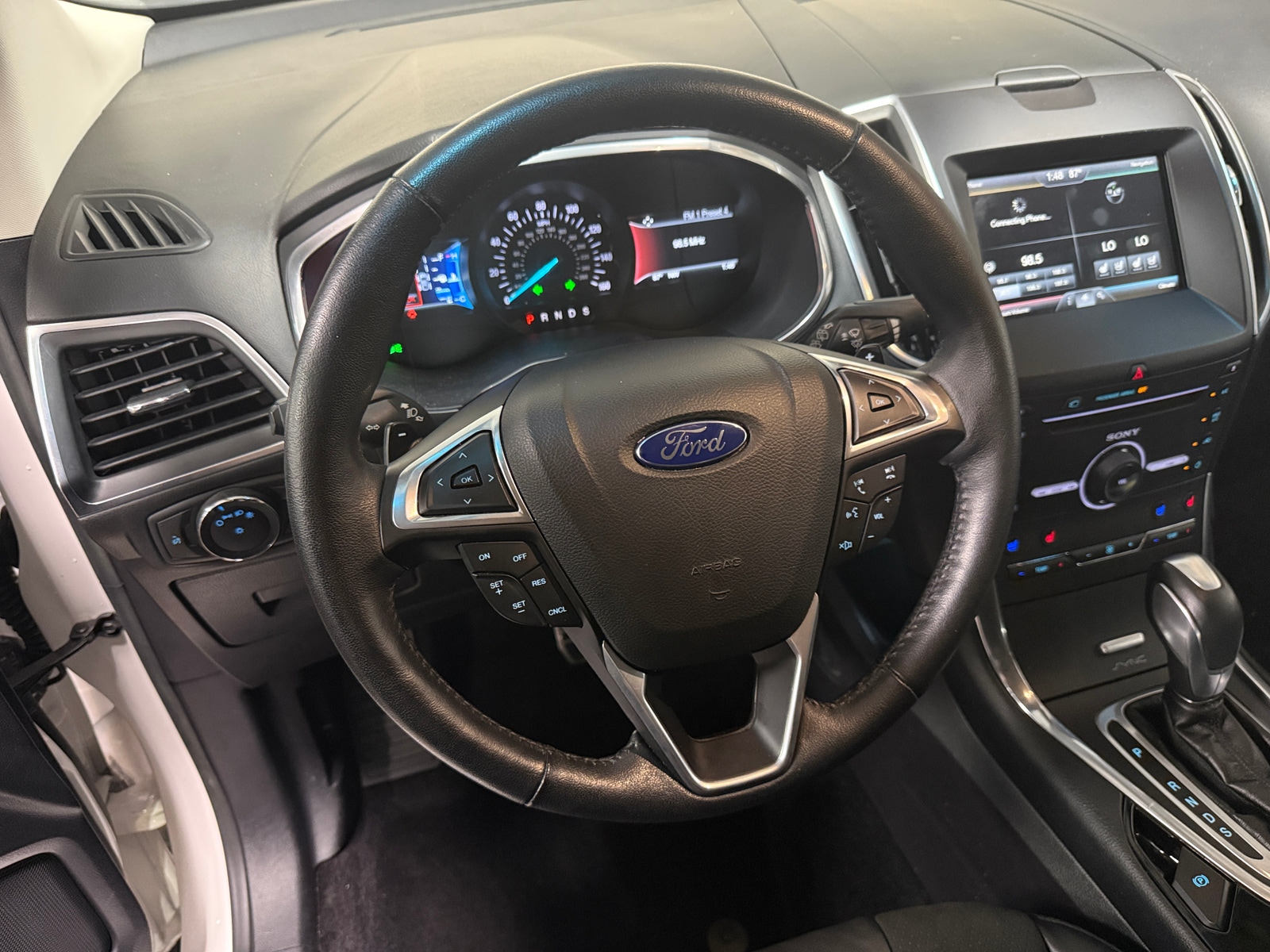 Thumbnail: 2015 Ford Edge - 4