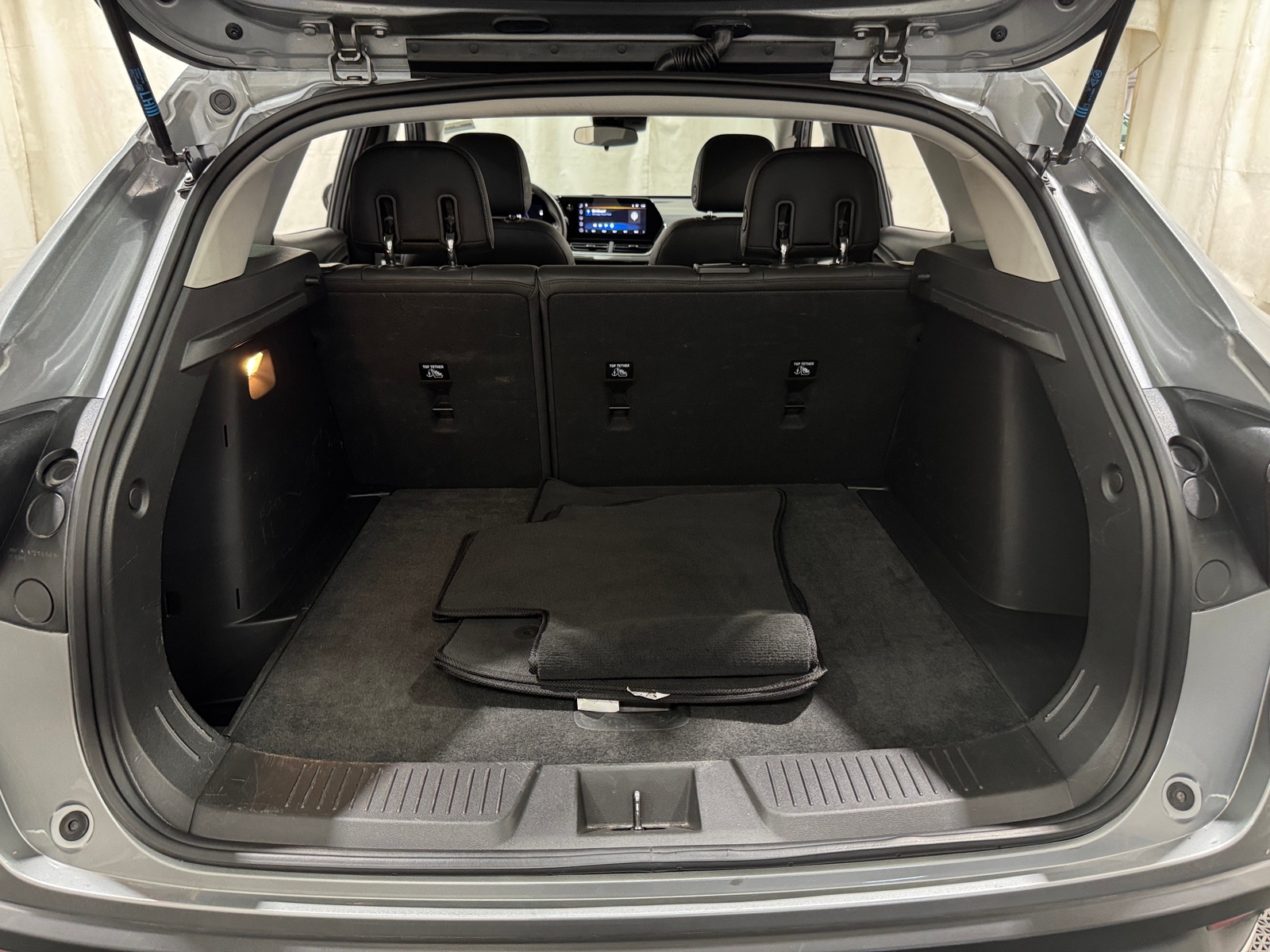 Thumbnail: 2025 Chevrolet Trax - 6