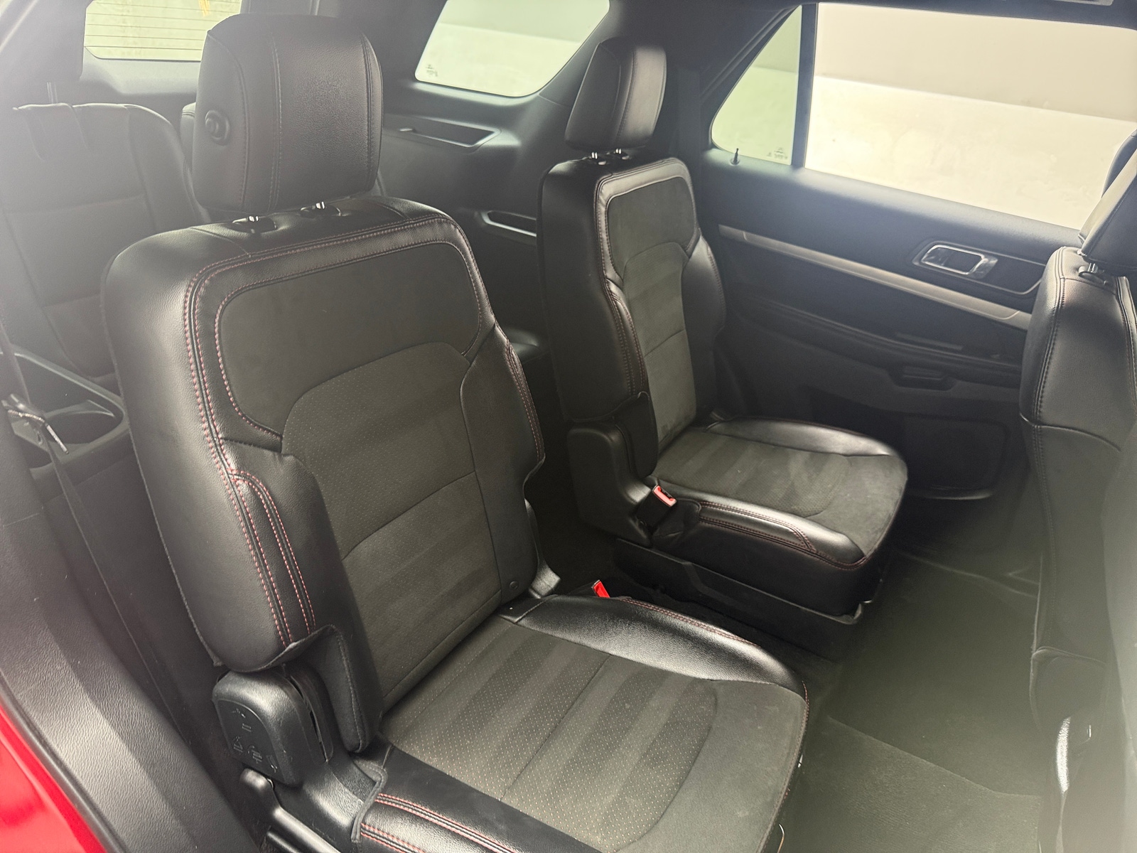 Thumbnail: 2018 Ford Explorer - 6