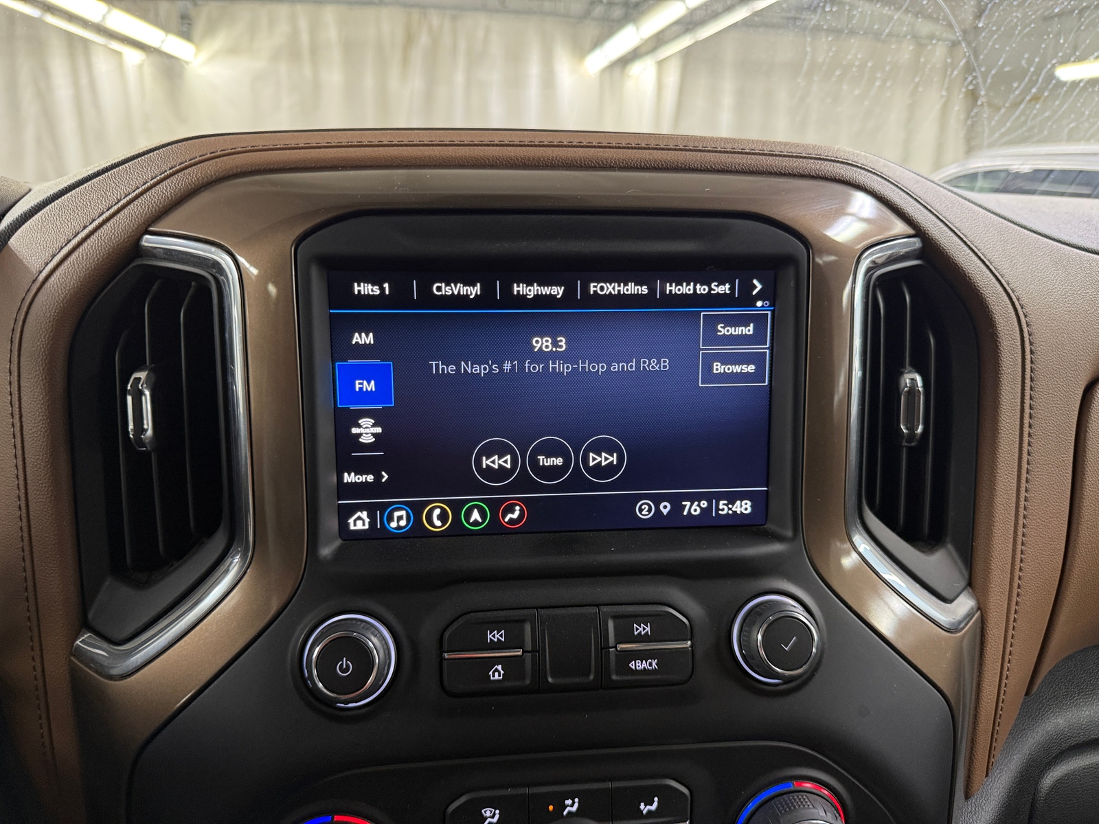 Thumbnail: 2022 Chevrolet Silverado 1500 - 3