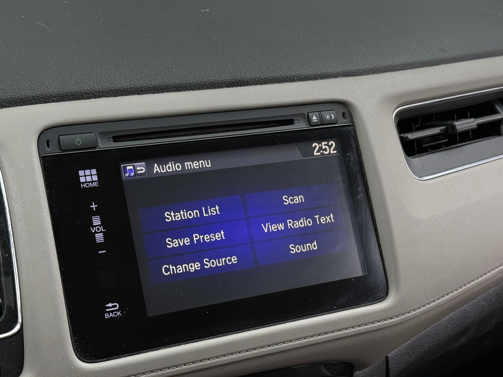 Thumbnail: 2016 Honda HR-V - 4