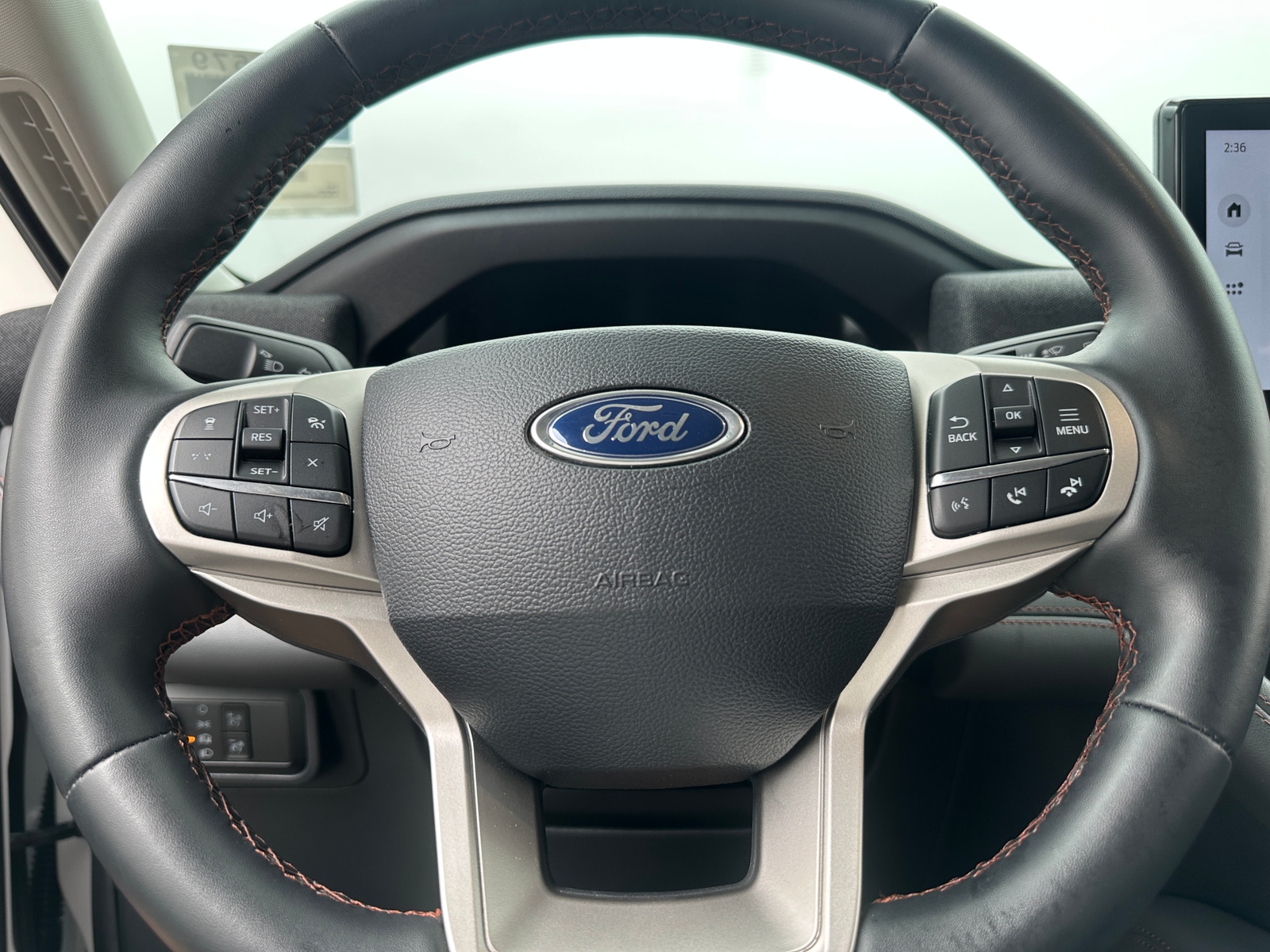 Thumbnail: 2025 Ford Explorer - 5