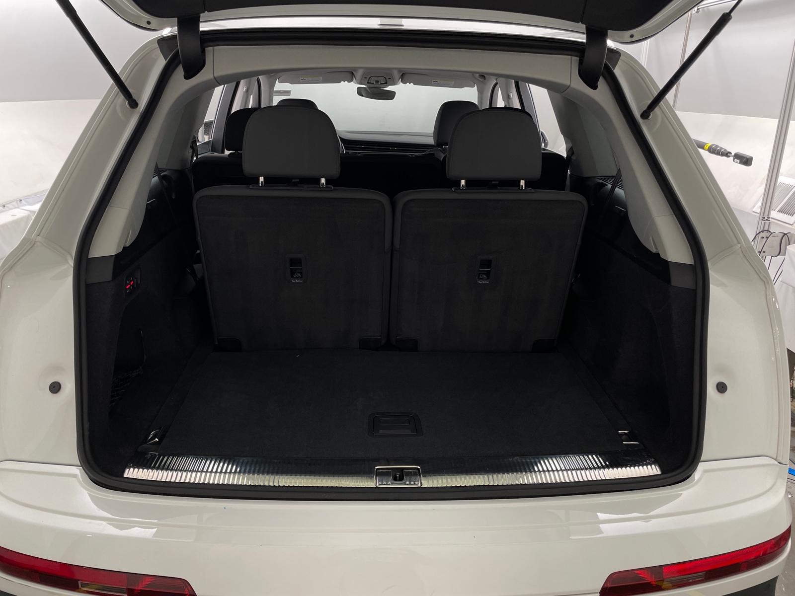Thumbnail: 2020 Audi Q7 - 6