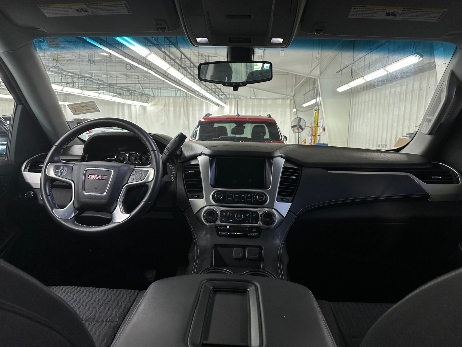 Thumbnail: 2016 GMC Yukon - 3