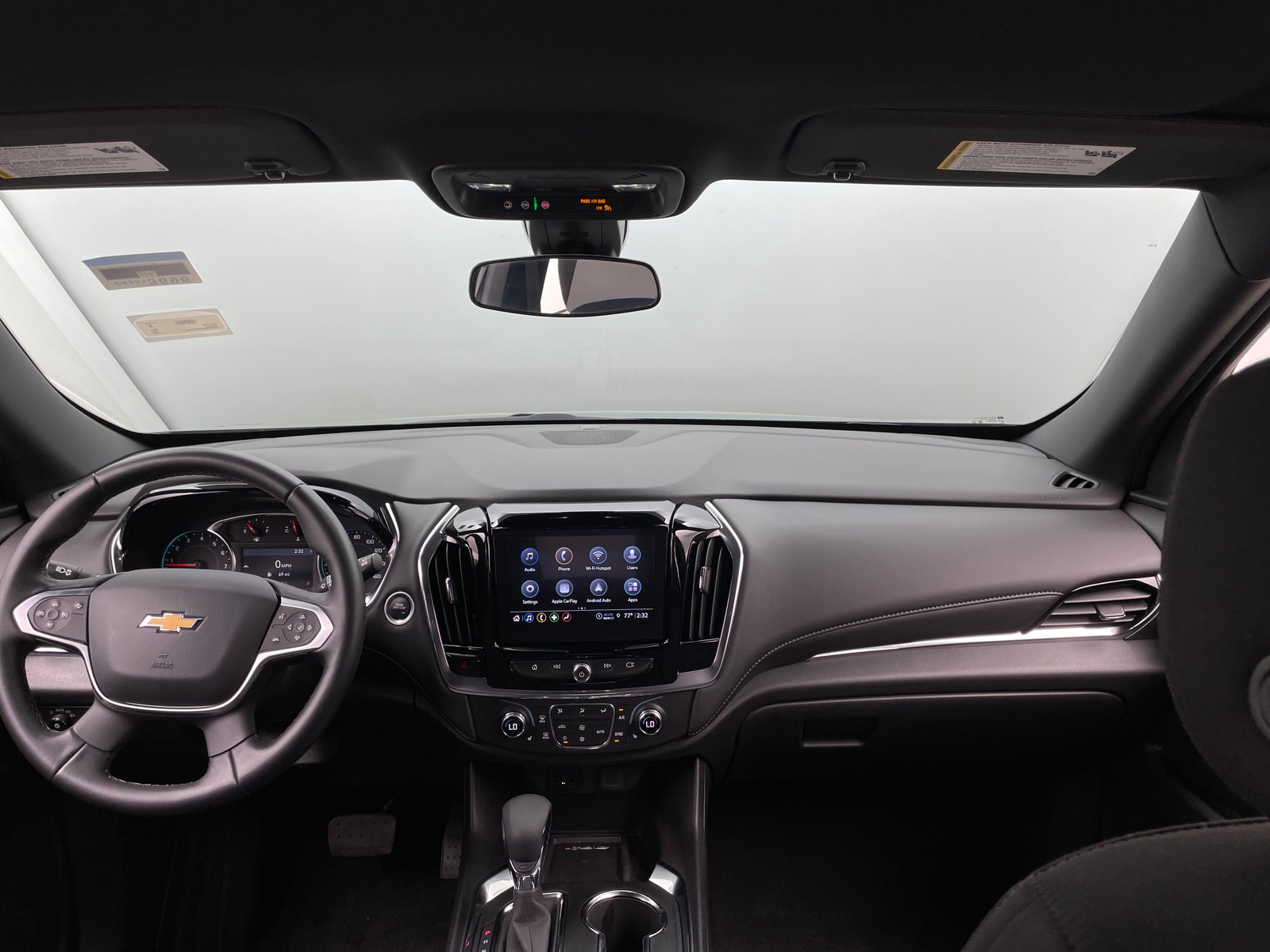 Thumbnail: 2023 Chevrolet Traverse - 3