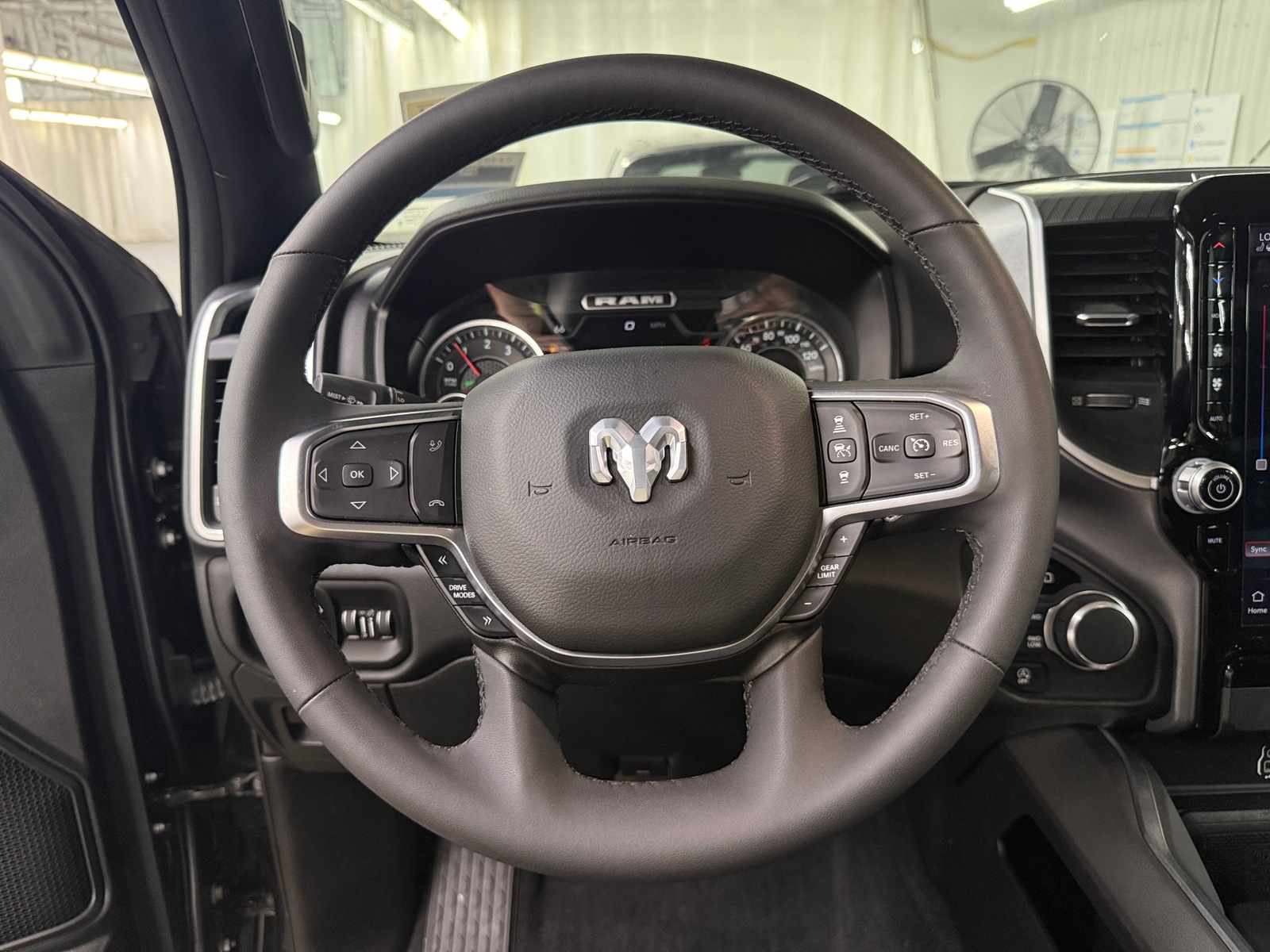 Thumbnail: 2025 RAM 1500 - 5