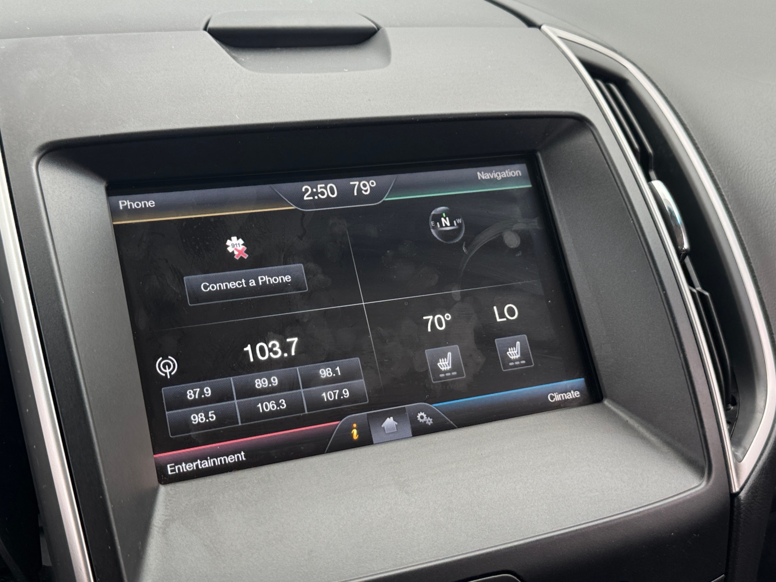 Thumbnail: 2015 Ford Edge - 3