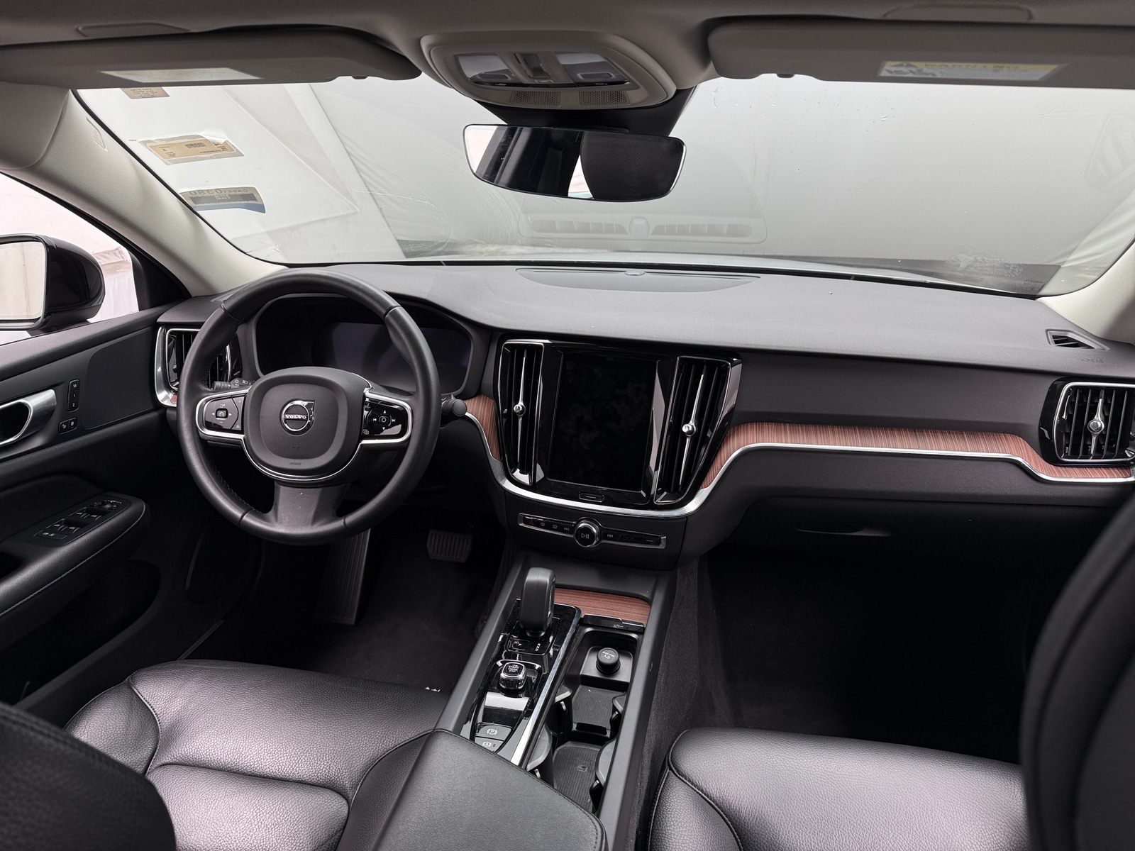 Thumbnail: 2024 Volvo S60 - 2