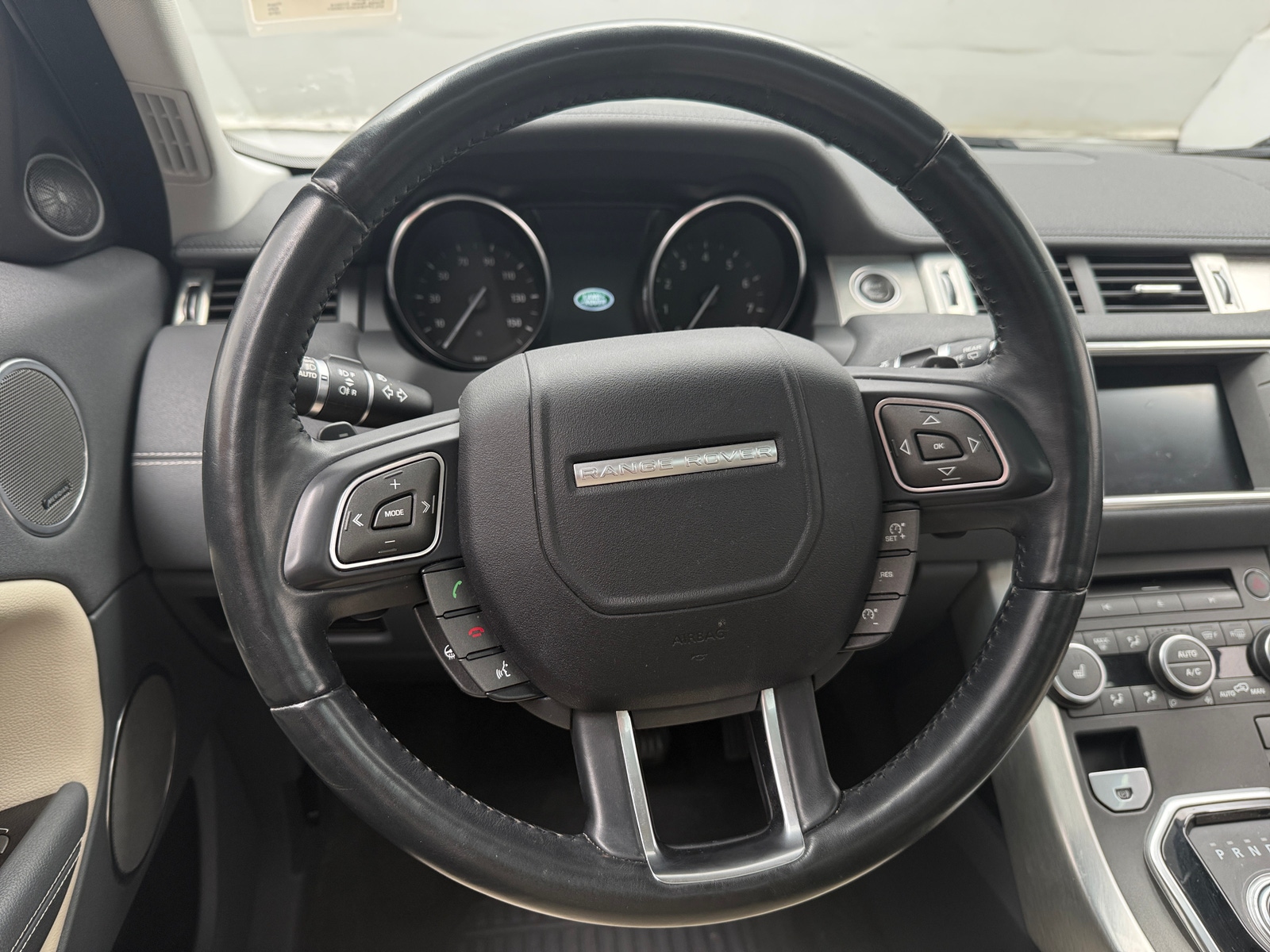 Thumbnail: 2016 Land Rover Range Rover Evoque - 4