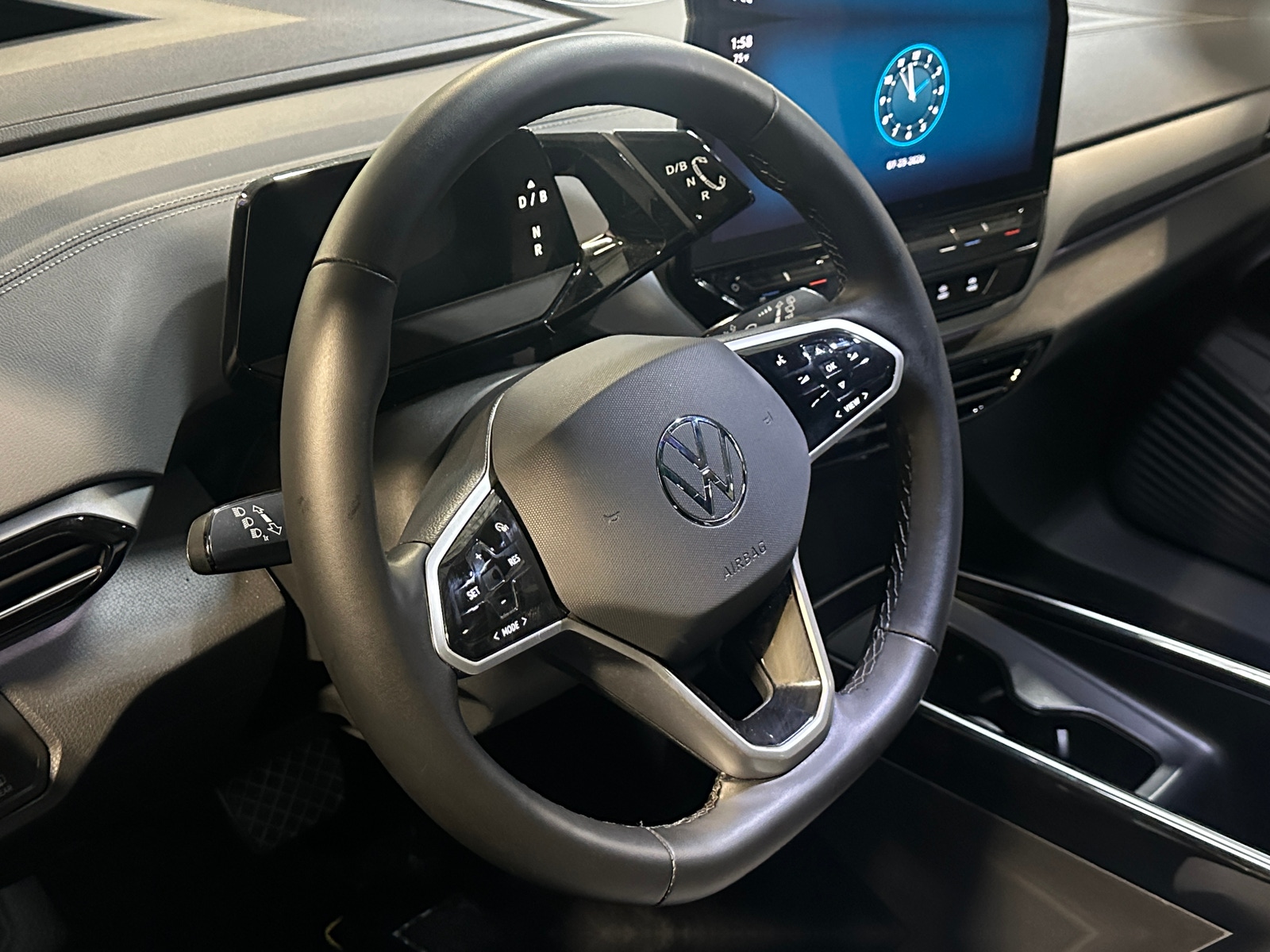 Thumbnail: 2023 Volkswagen ID.4 - 5