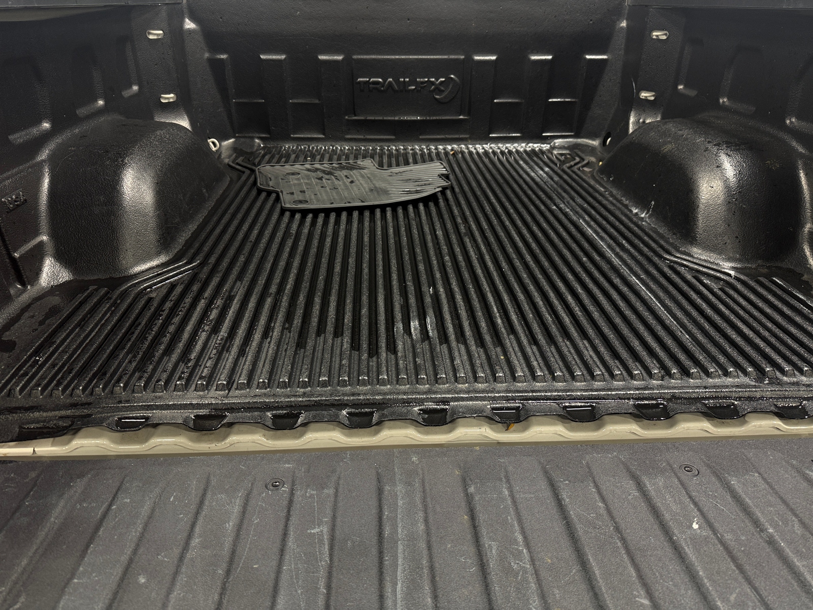Thumbnail: 2026 Chevrolet Silverado 1500 - 7