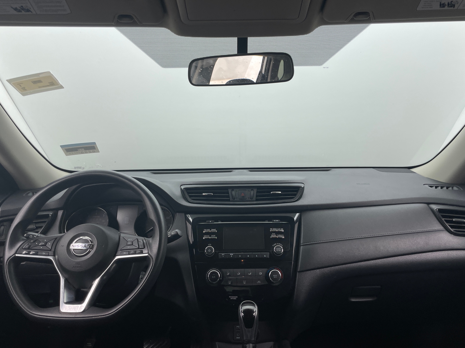 Thumbnail: 2017 Nissan Rogue - 3