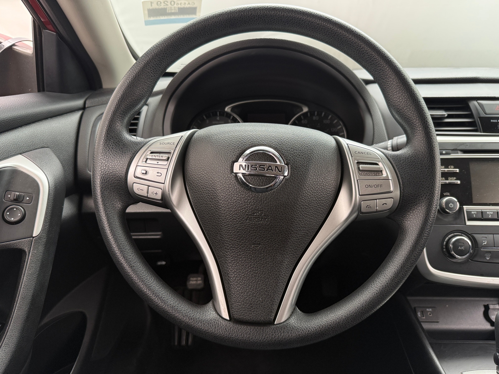 Thumbnail: 2017 Nissan Altima - 5