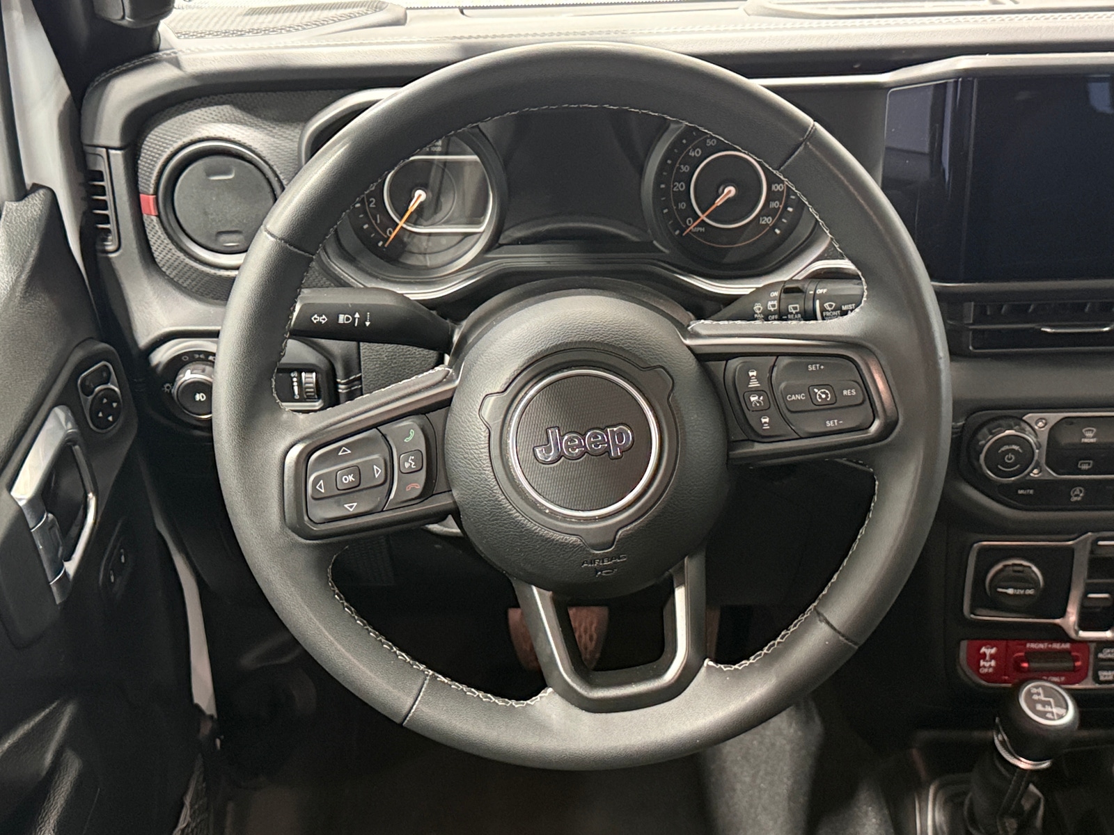 Thumbnail: 2025 Jeep Wrangler - 5