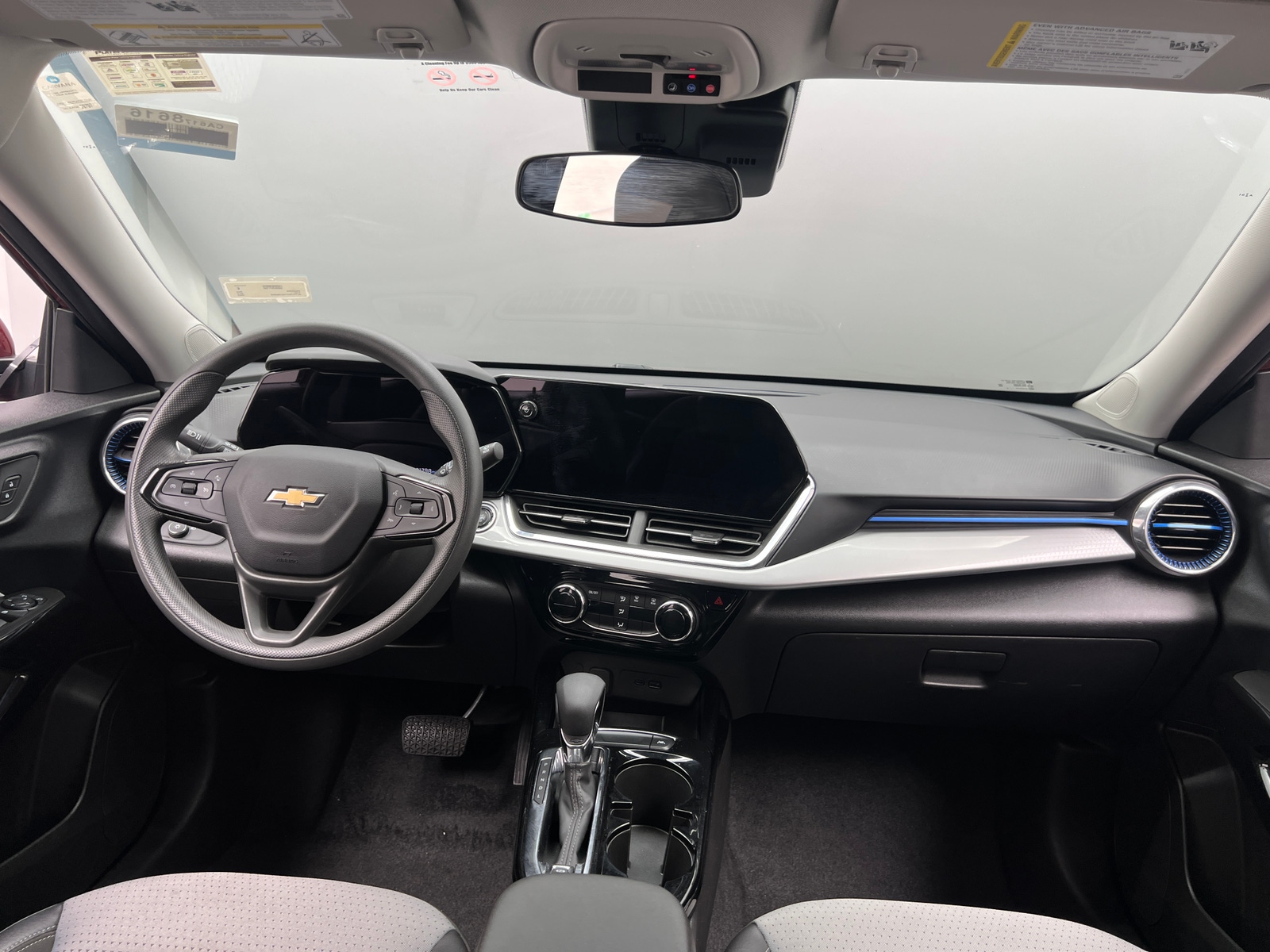 Thumbnail: 2025 Chevrolet Trax - 2