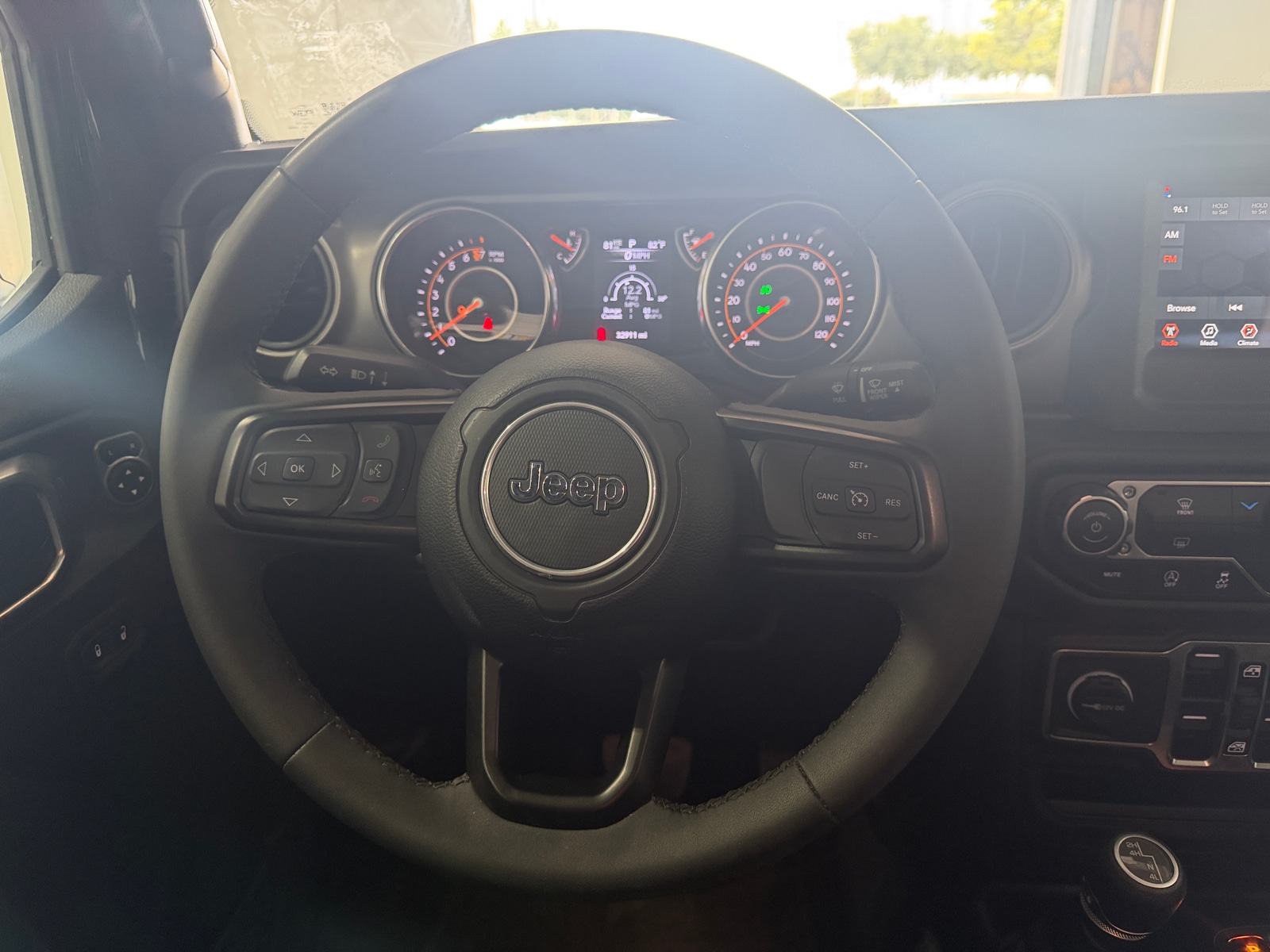 Thumbnail: 2023 Jeep Gladiator - 5