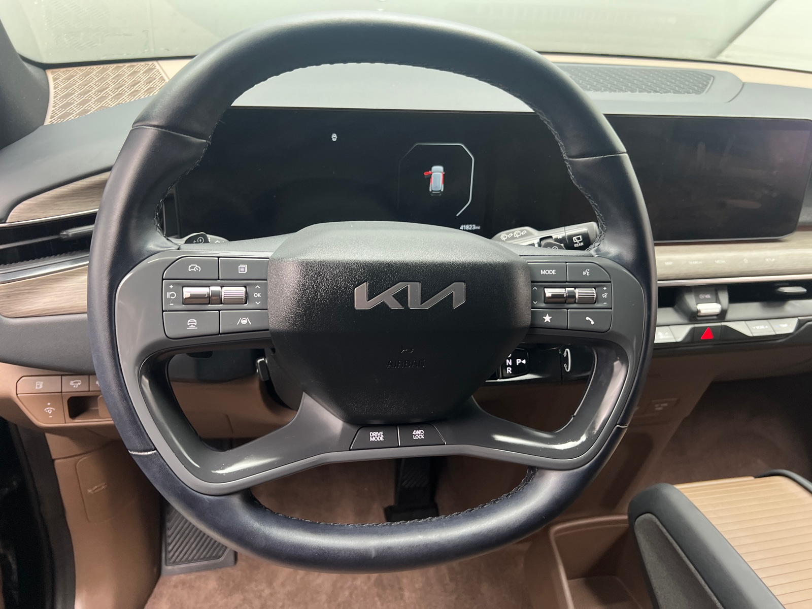 Thumbnail: 2024 Kia EV9 - 4