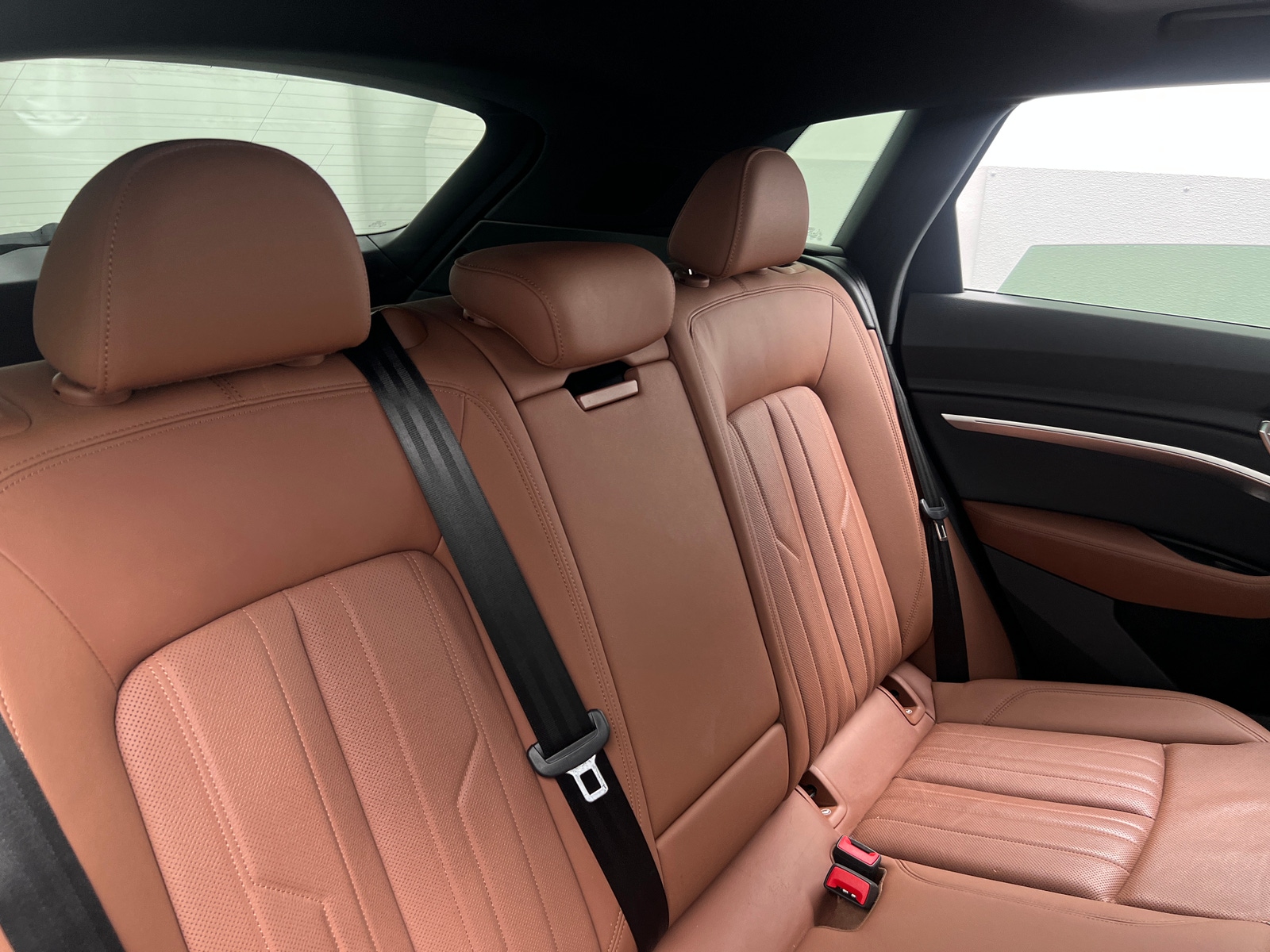 Thumbnail: 2019 Audi e-tron - 5