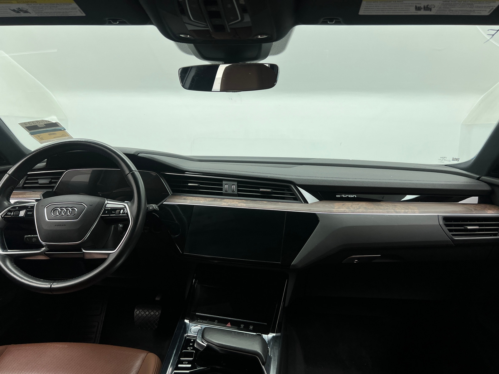Thumbnail: 2019 Audi e-tron - 2