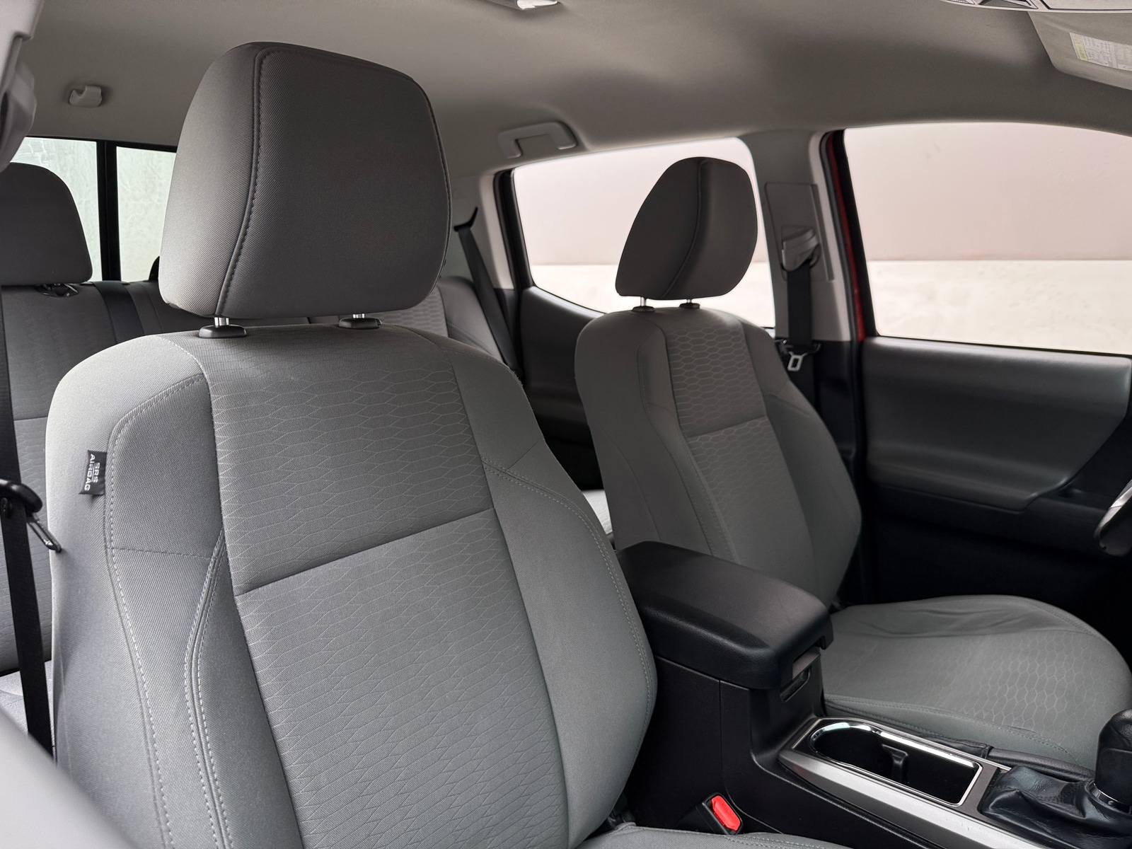 Thumbnail: 2016 Toyota Tacoma - 2