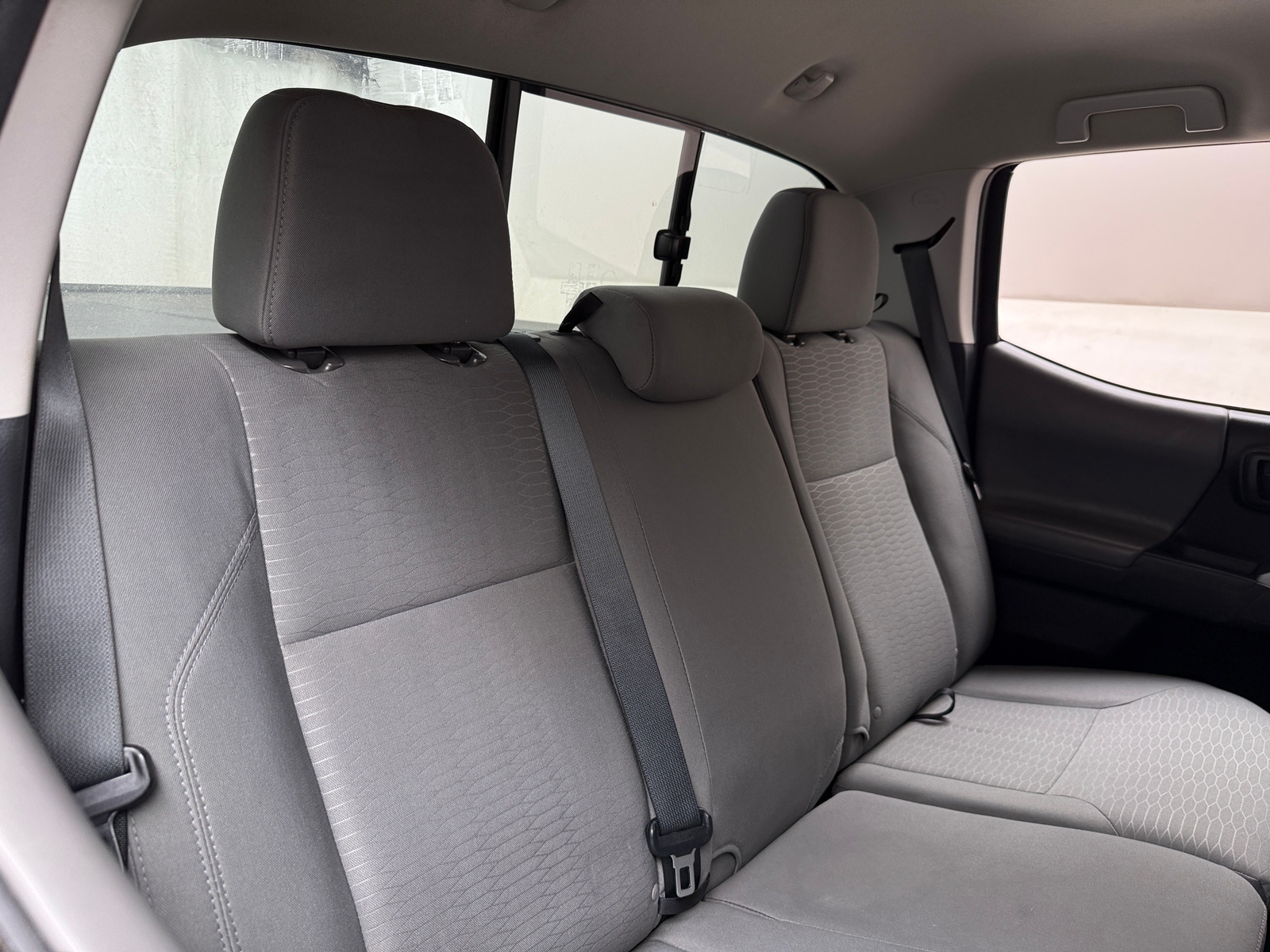Thumbnail: 2016 Toyota Tacoma - 6