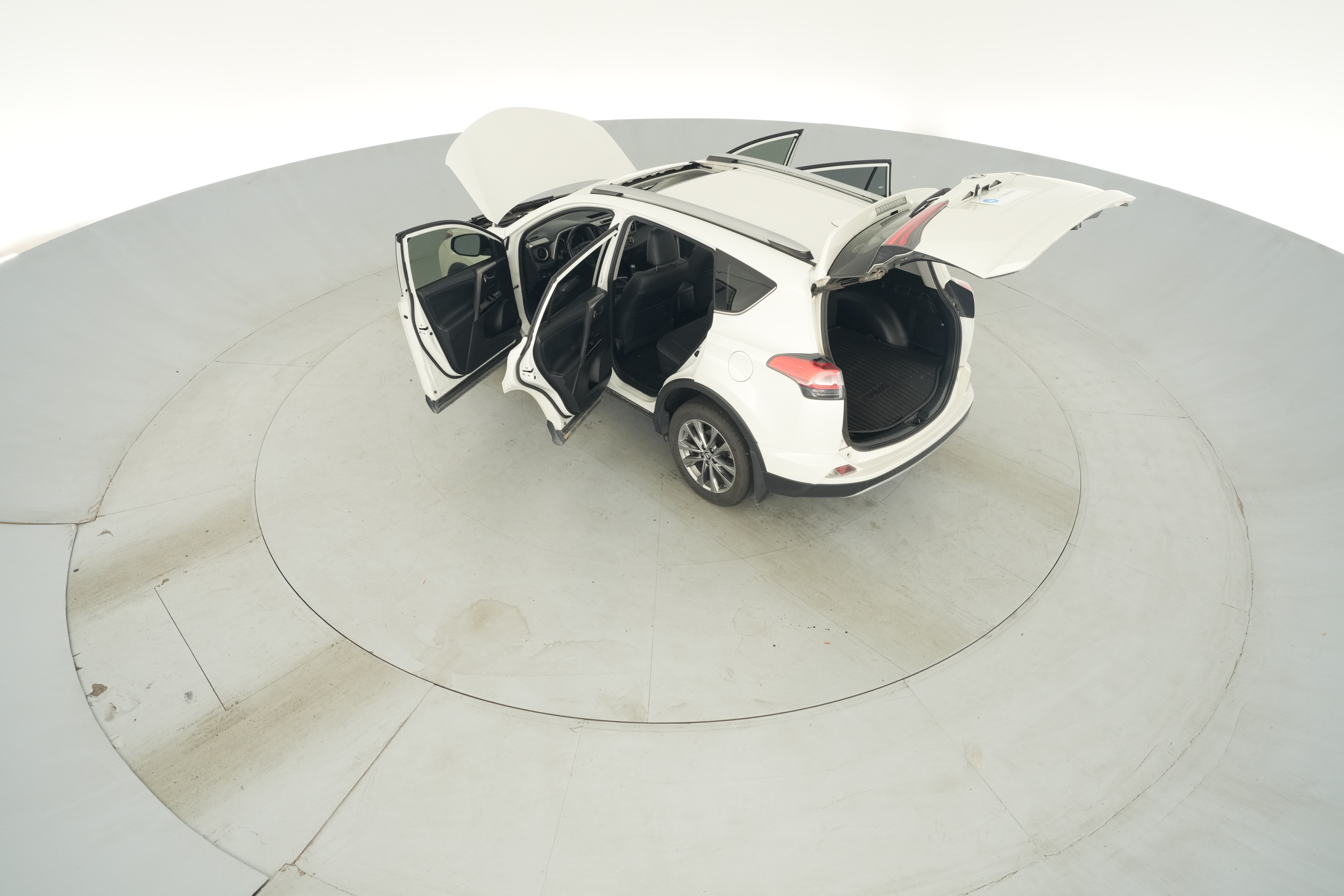 2018 Toyota RAV4 Limited - Photo 46