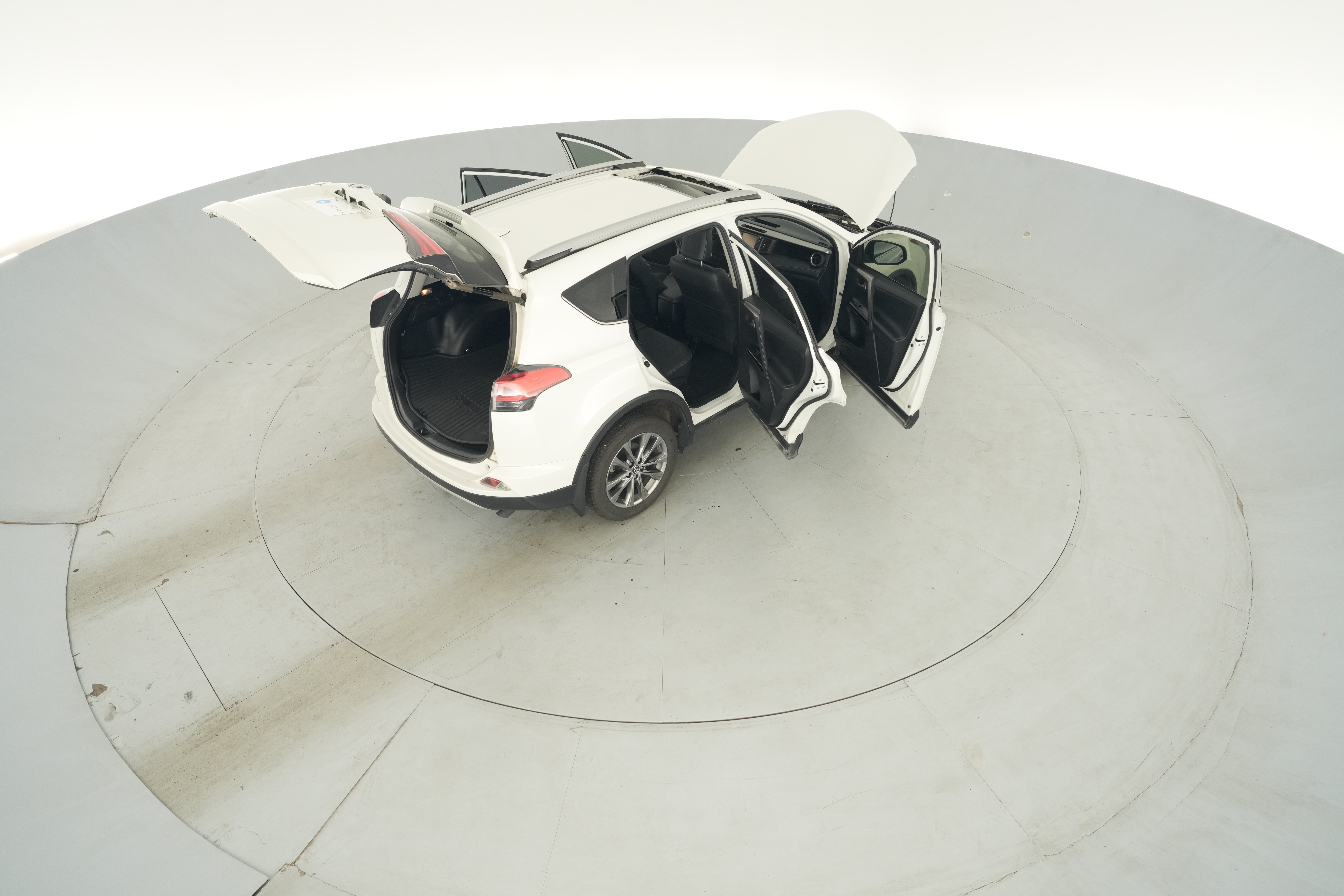 2018 Toyota RAV4 Limited - Photo 50