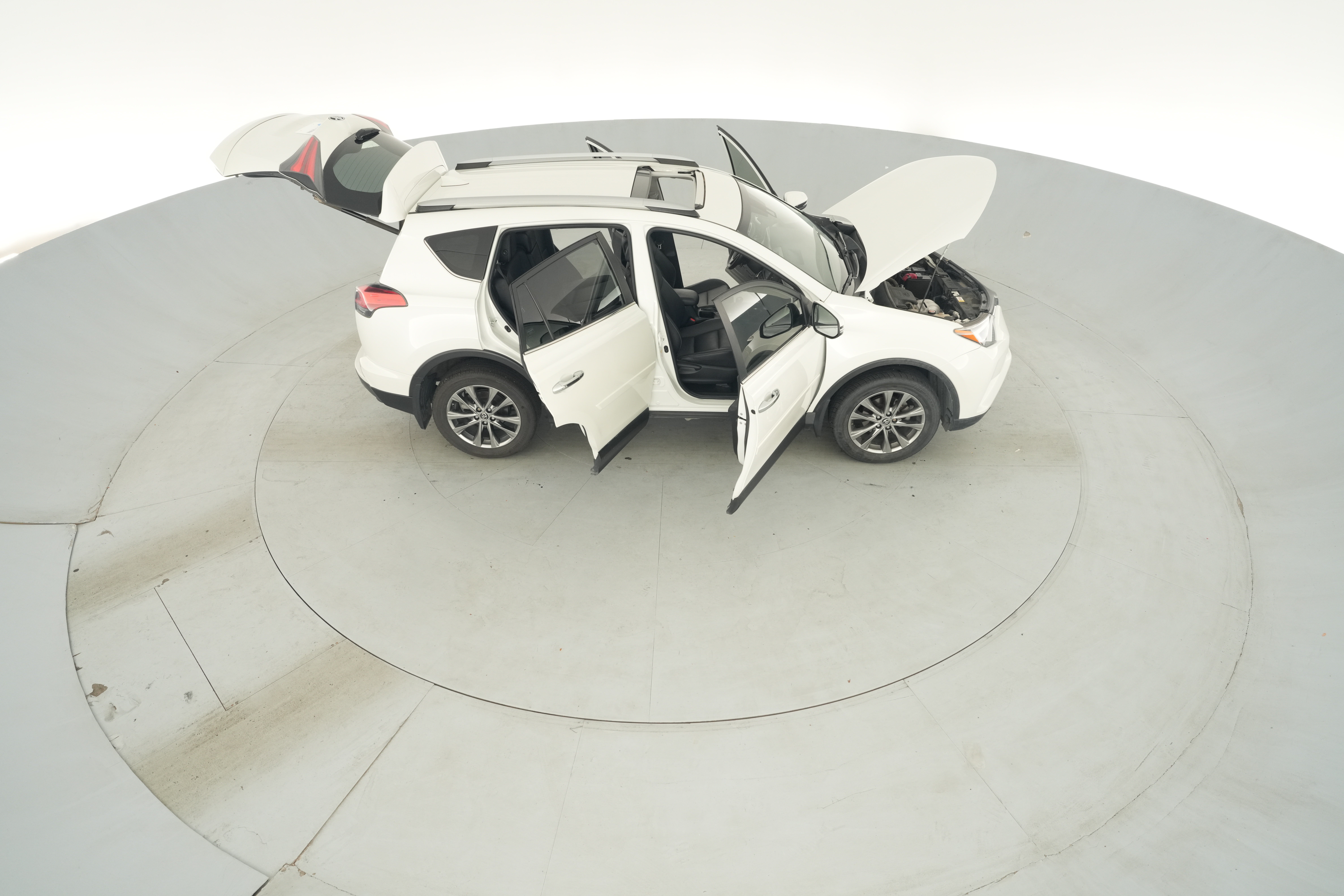 2018 Toyota RAV4 Limited - Photo 52