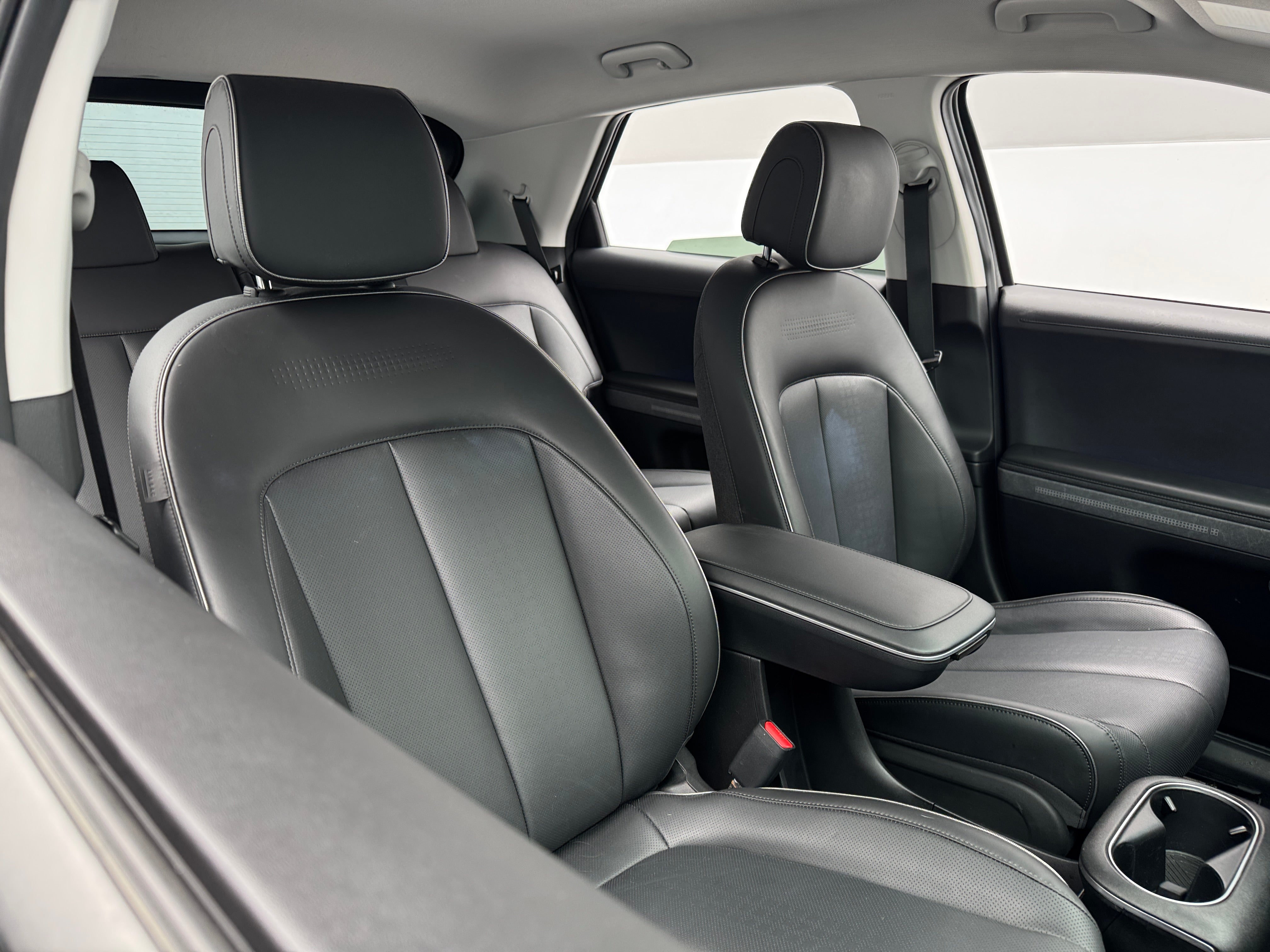 Used 2023 Hyundai IONIQ 5 SEL with VIN KM8KN4AE2PU151710 for sale in Oak Creek, WI