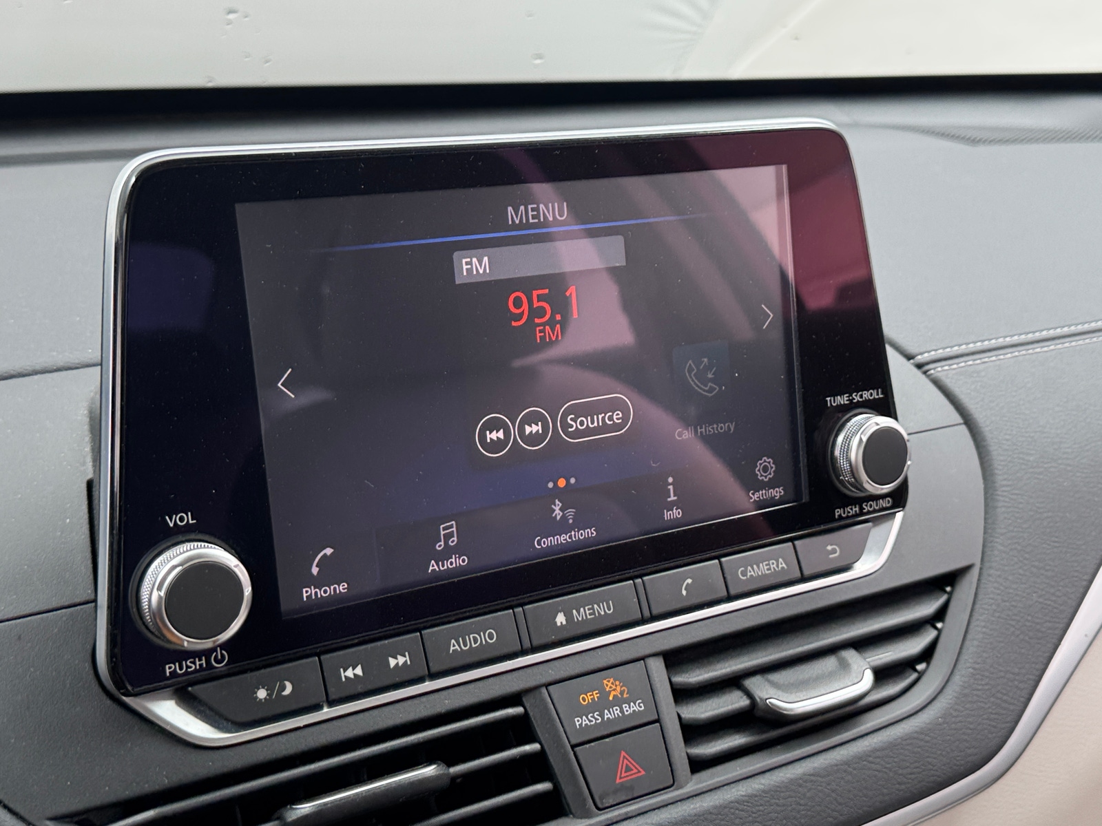 Thumbnail: 2019 Nissan Altima - 4