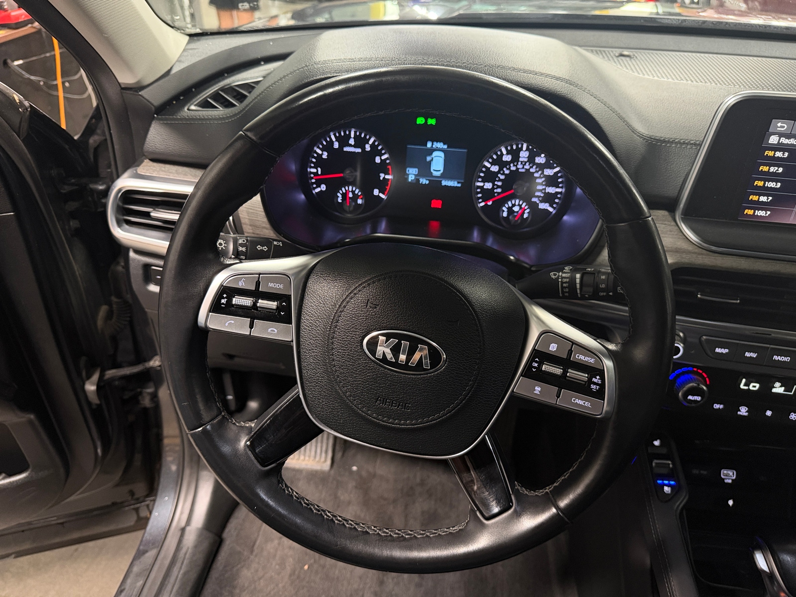 Thumbnail: 2020 Kia Telluride - 4