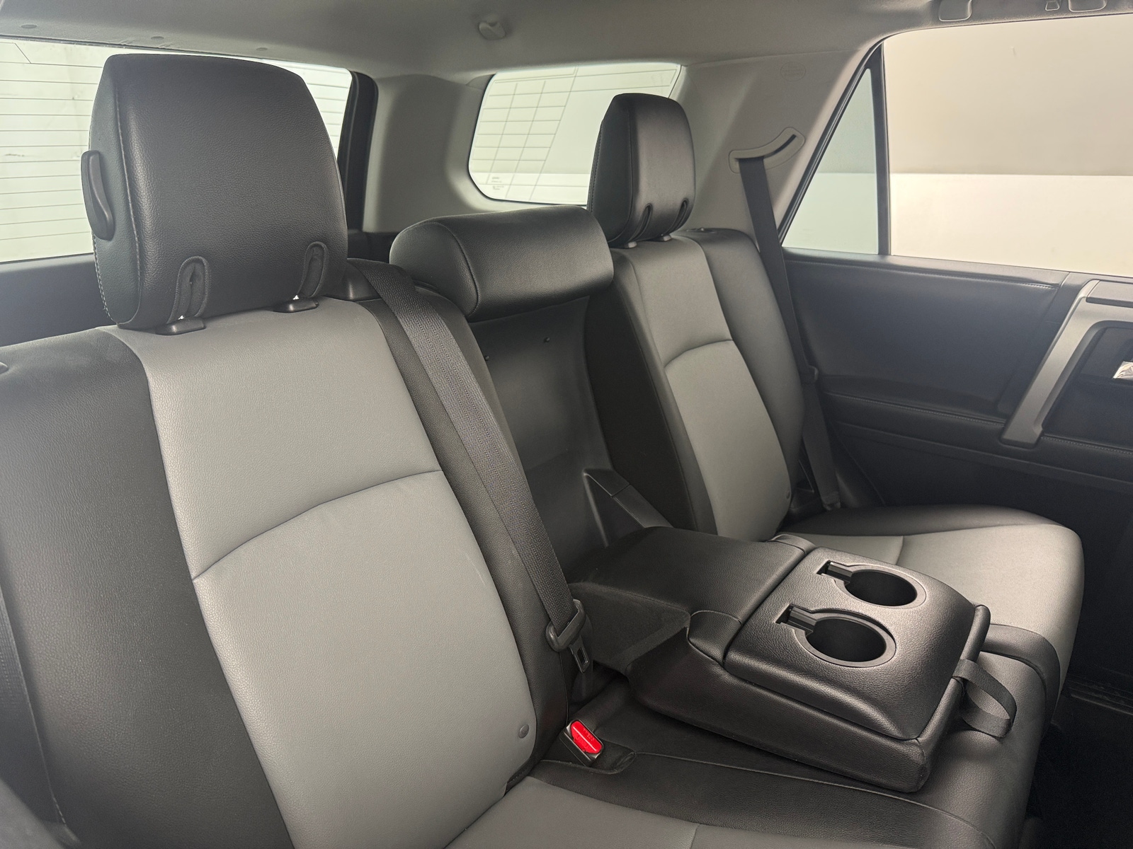 Thumbnail: 2015 Toyota 4Runner - 6