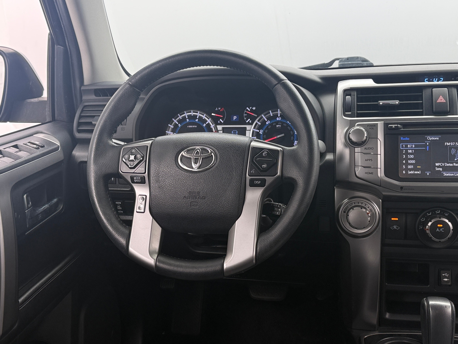 Thumbnail: 2015 Toyota 4Runner - 5