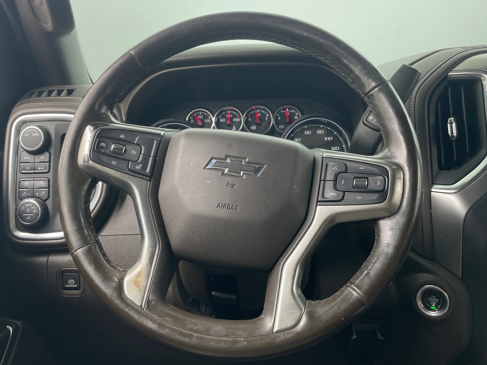 Thumbnail: 2020 Chevrolet Silverado 1500 - 4