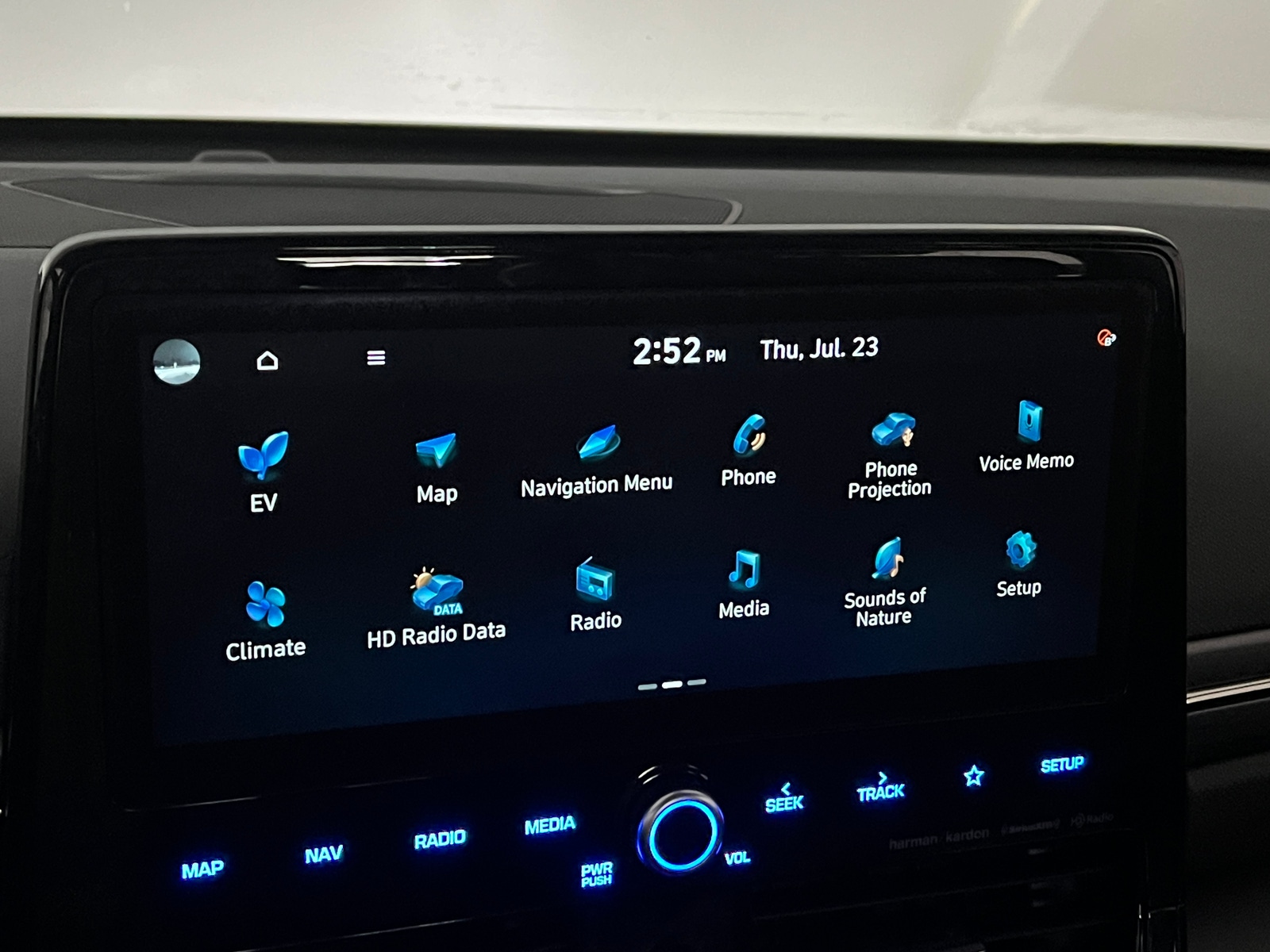 Thumbnail: 2020 Hyundai Ioniq - 3