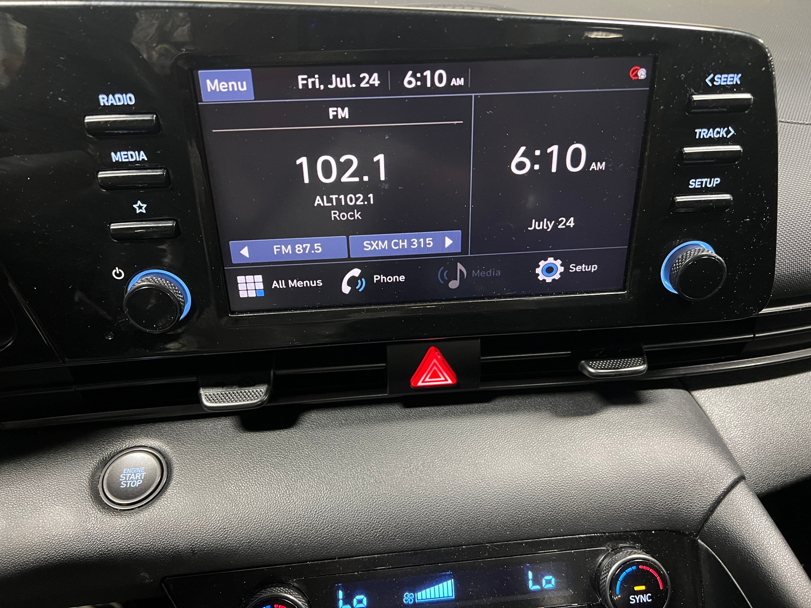 Thumbnail: 2021 Hyundai Elantra - 4
