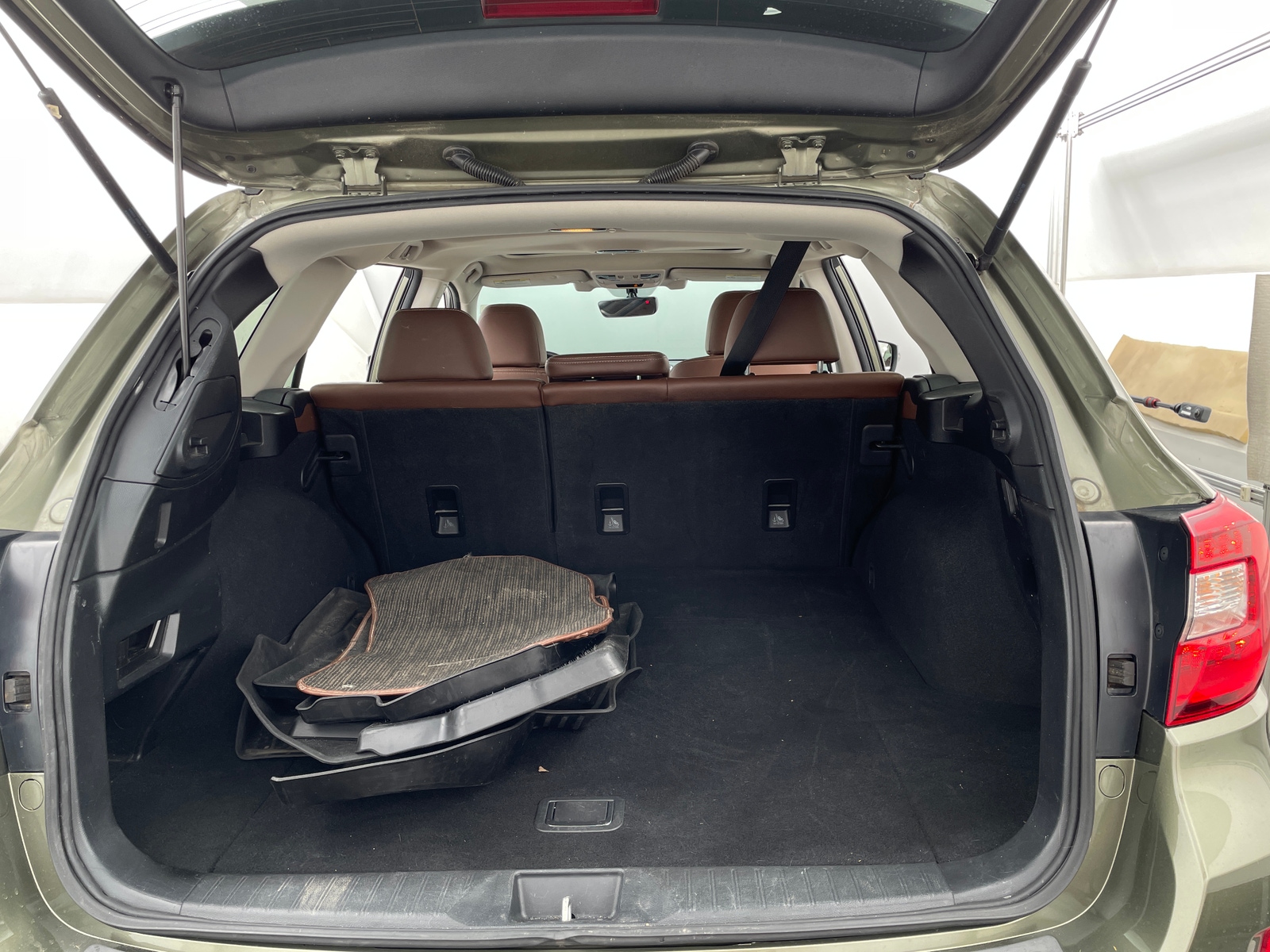 Thumbnail: 2017 Subaru Outback - 6