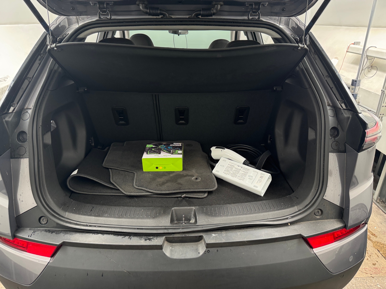 Thumbnail: 2023 Chevrolet Bolt EUV - 7