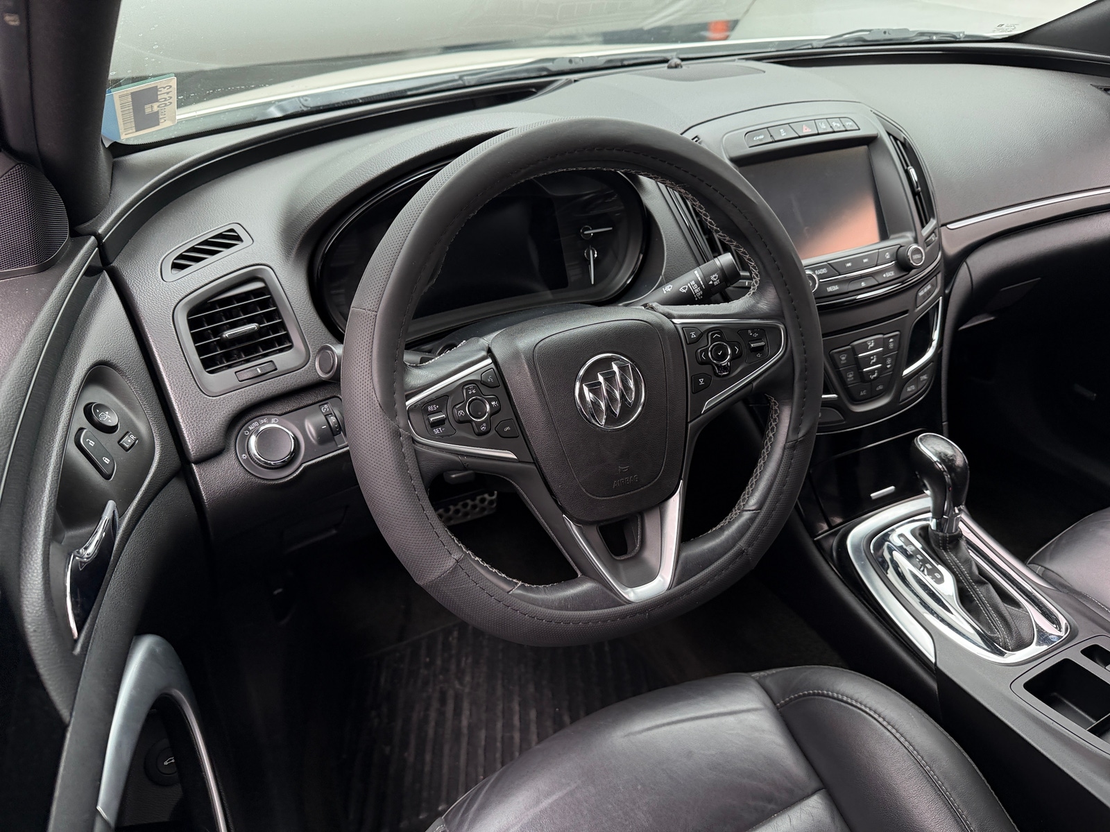 Thumbnail: 2015 Buick Regal - 4