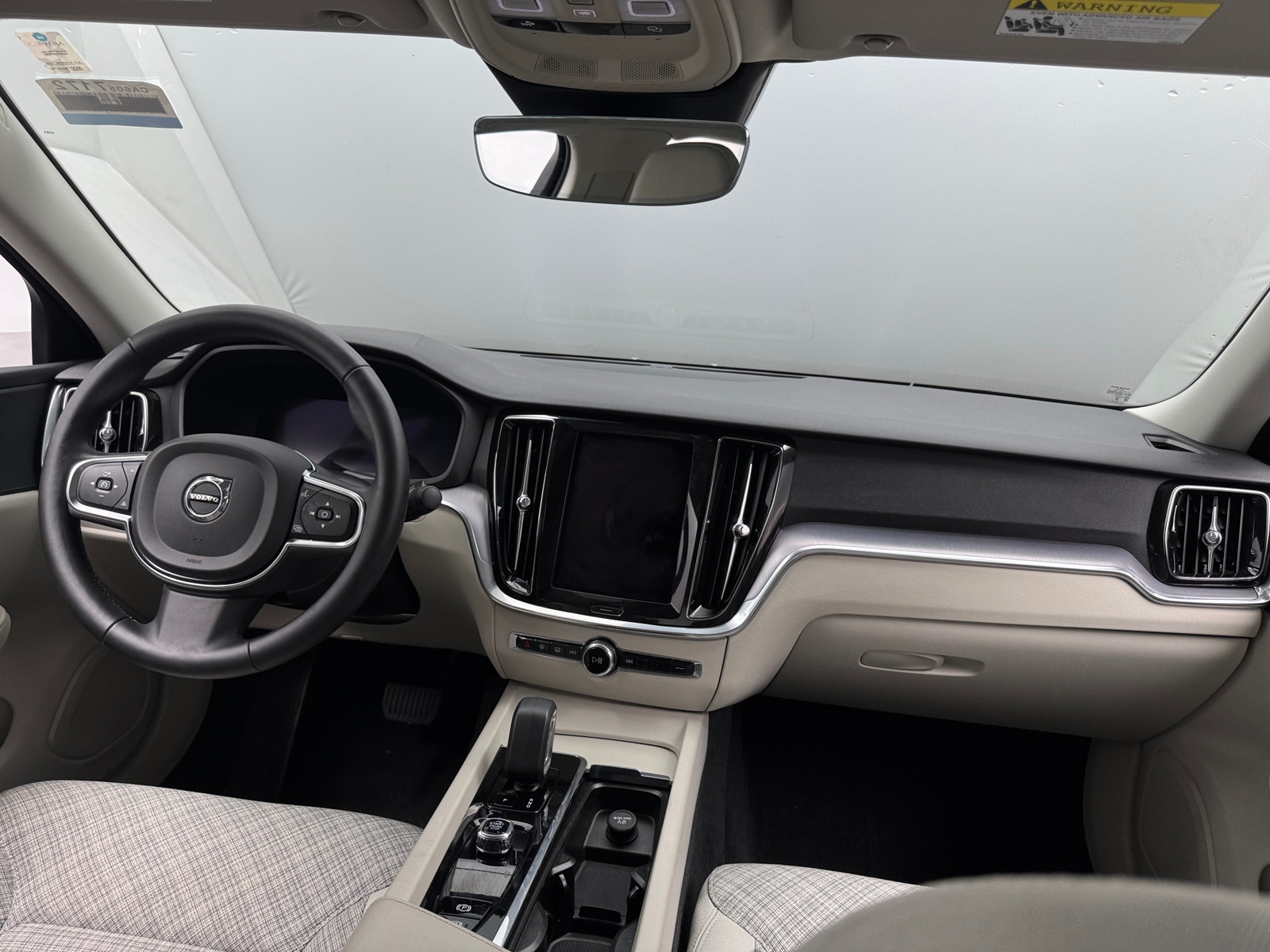 Thumbnail: 2024 Volvo S60 - 2