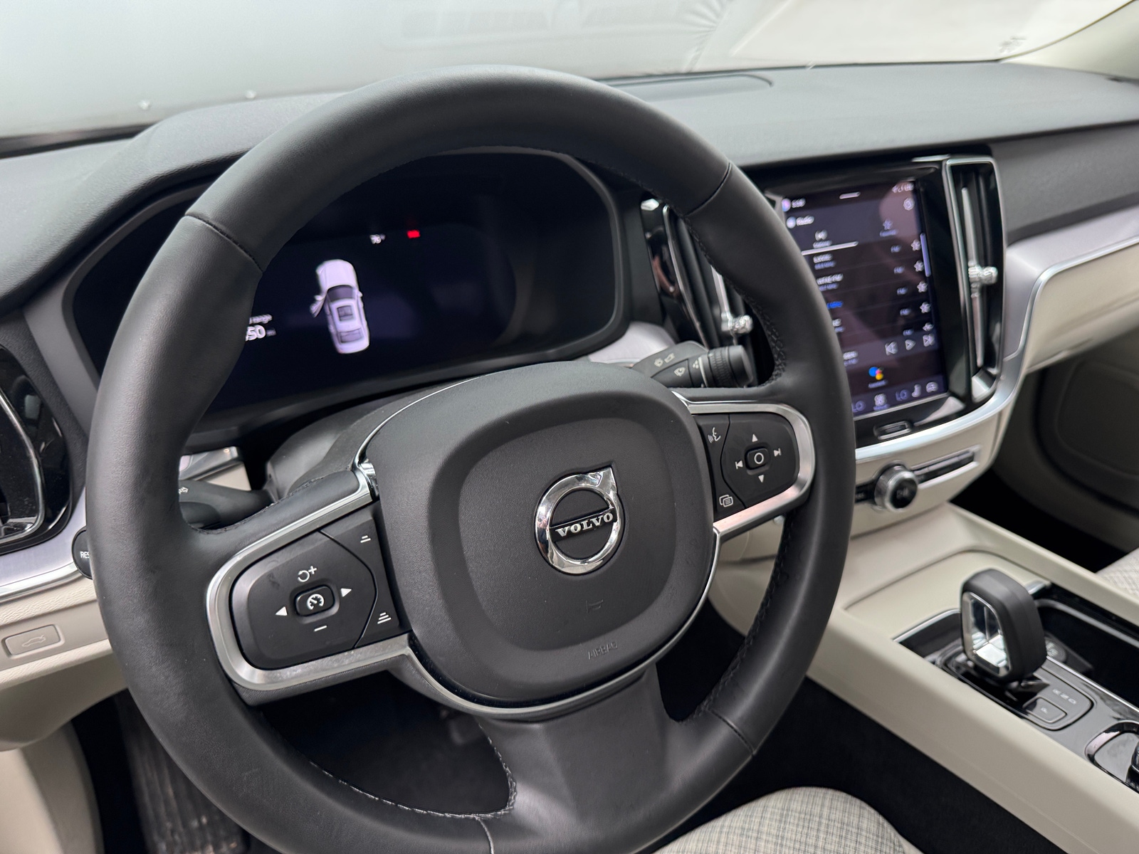 Thumbnail: 2024 Volvo S60 - 4
