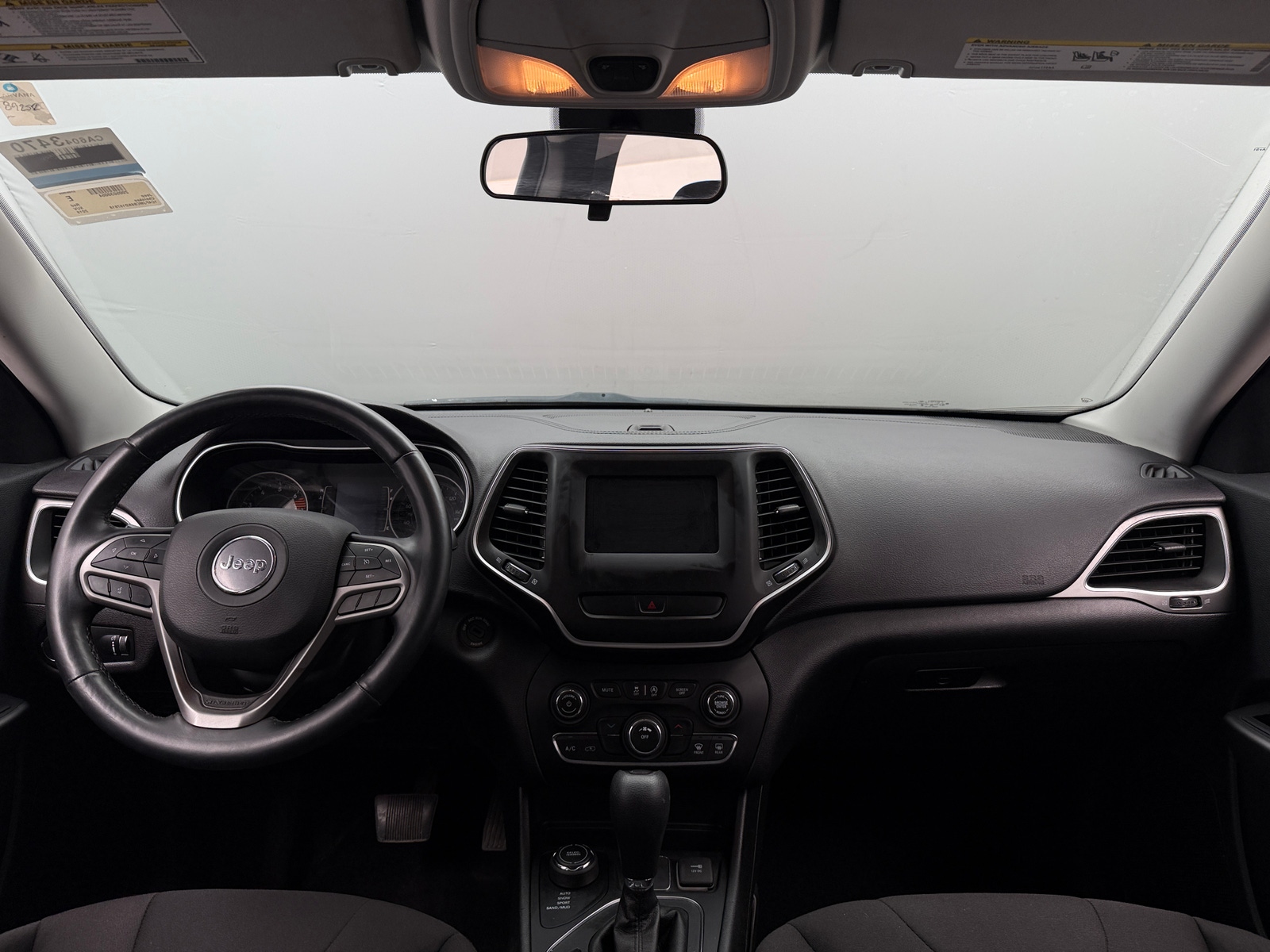 Thumbnail: 2019 Jeep Cherokee - 3