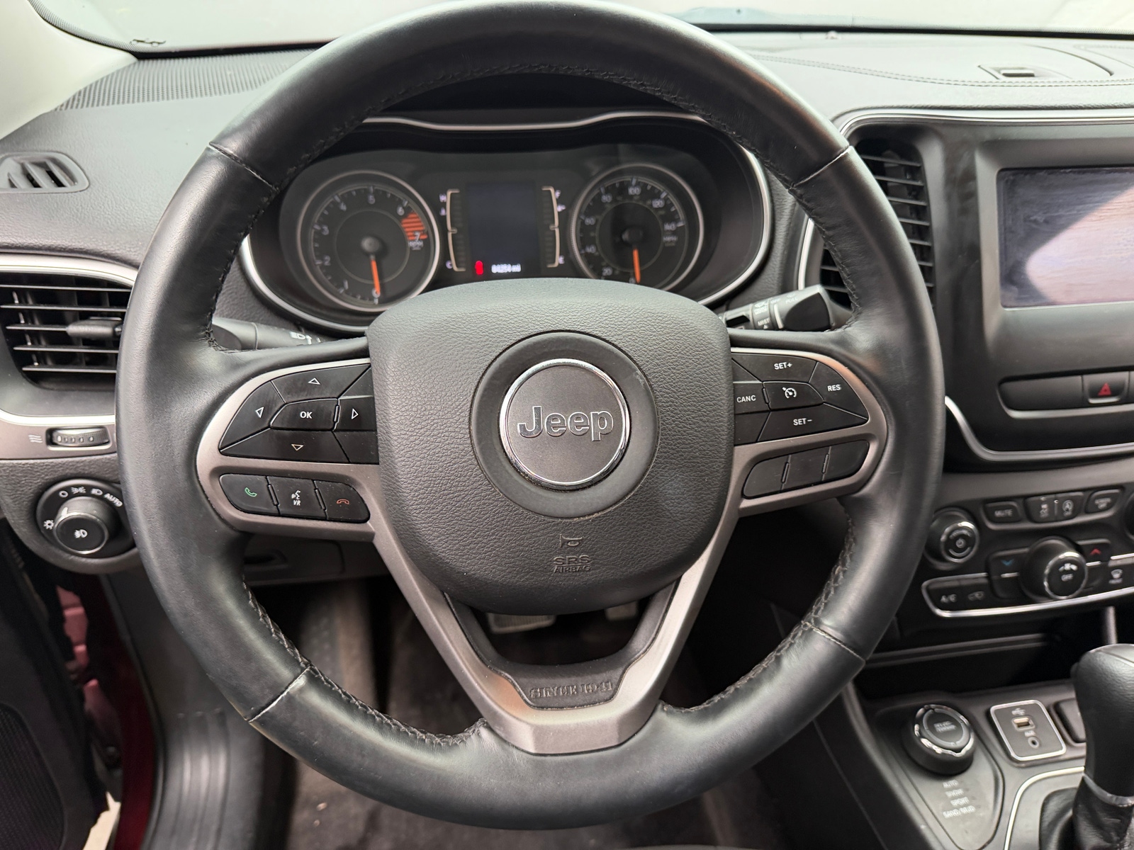 Thumbnail: 2019 Jeep Cherokee - 5
